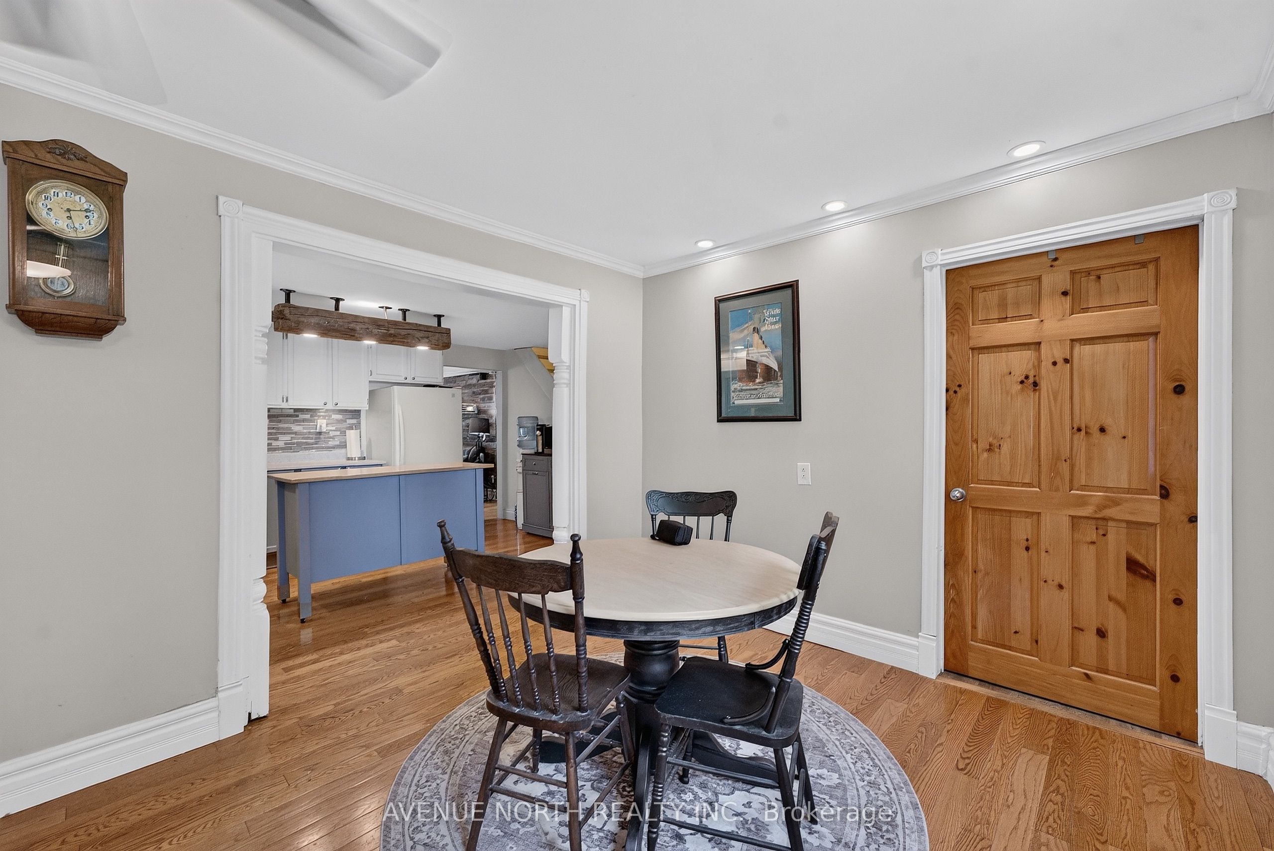 2943 Old Montreal Road Property Photo 6