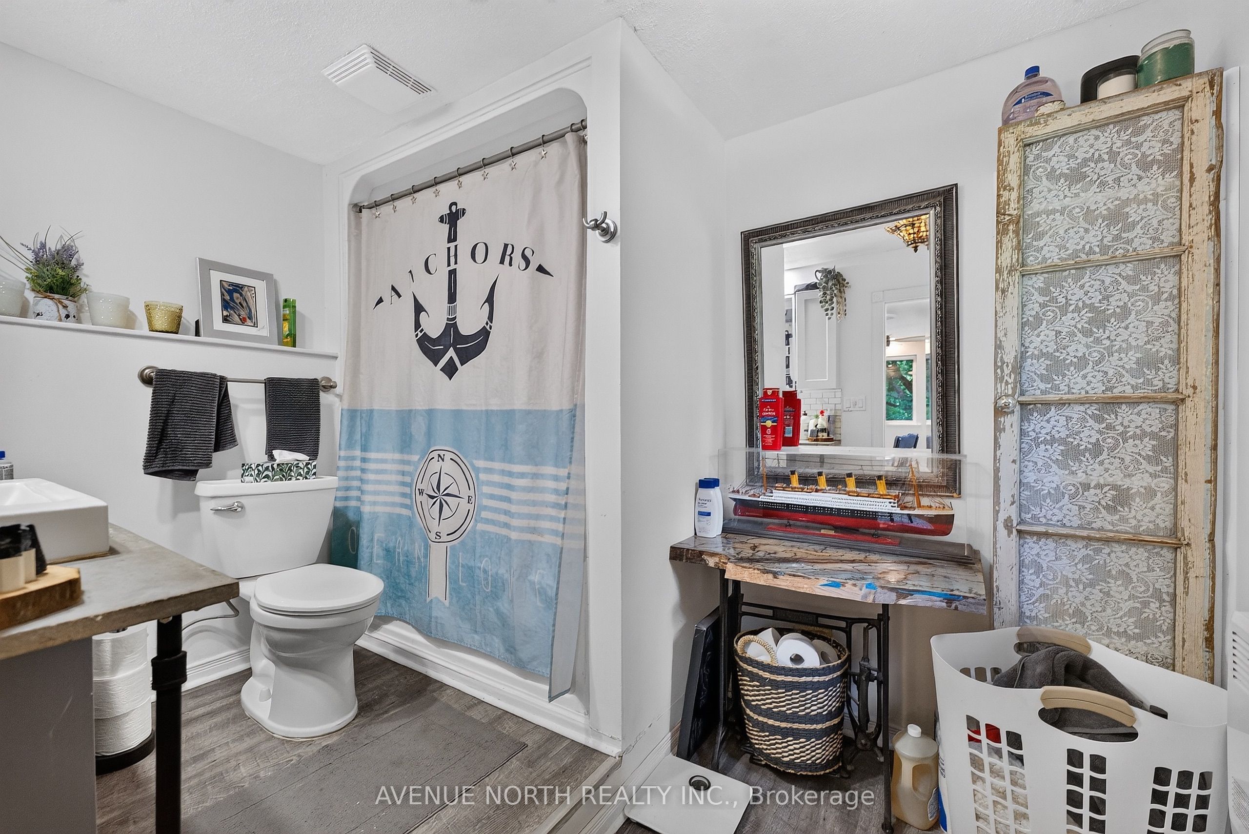 2943 Old Montreal Road Property Photo 10