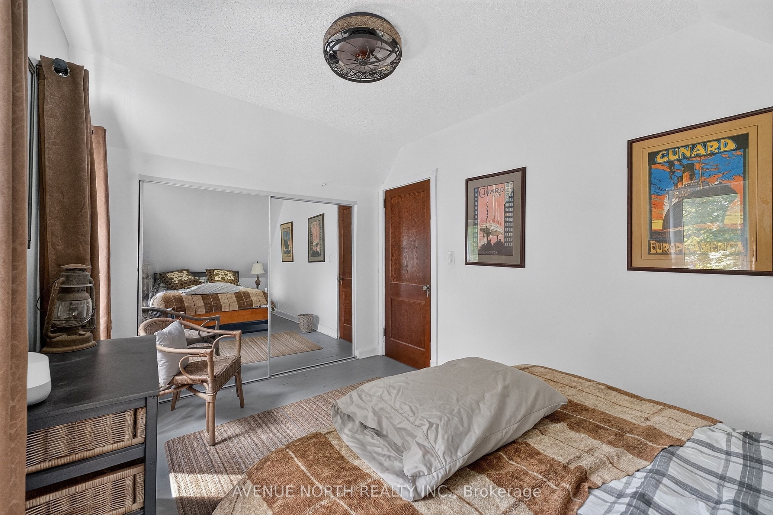 2943 Old Montreal Road Property Photo 17