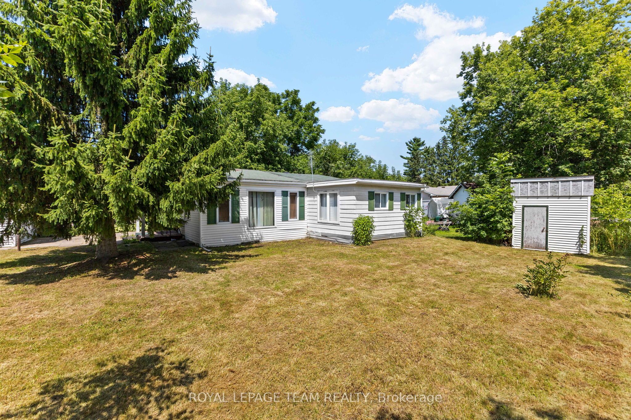 967 West Street Property Photo 1