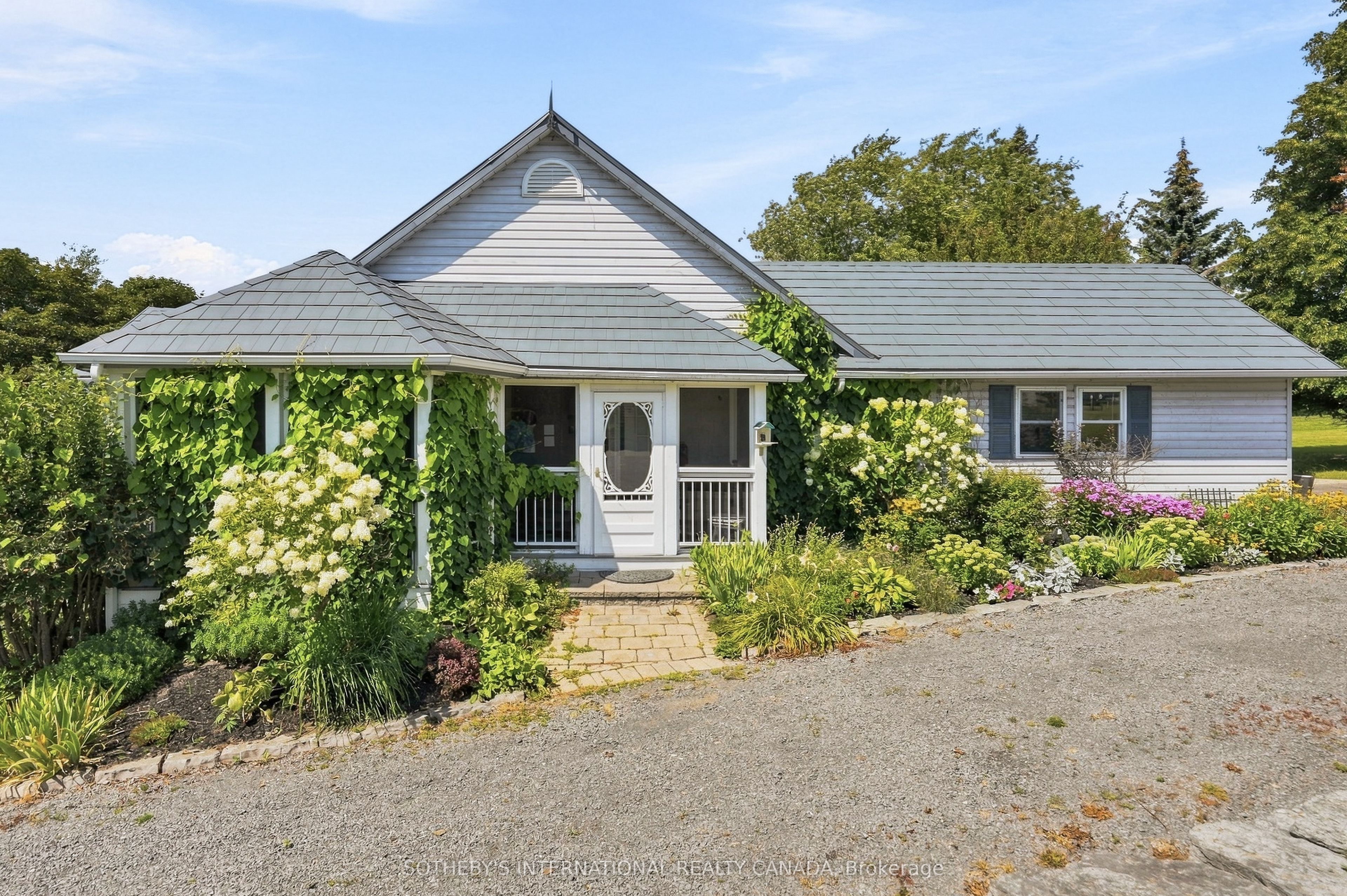 1746 Old Milford Road Property Photo 4