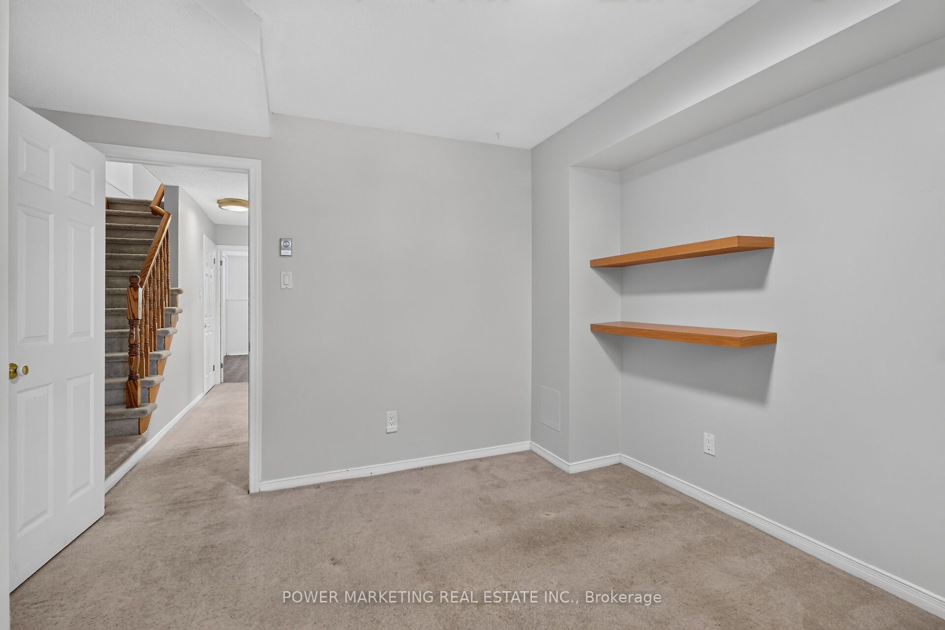 442 Briston Private Property Photo 32