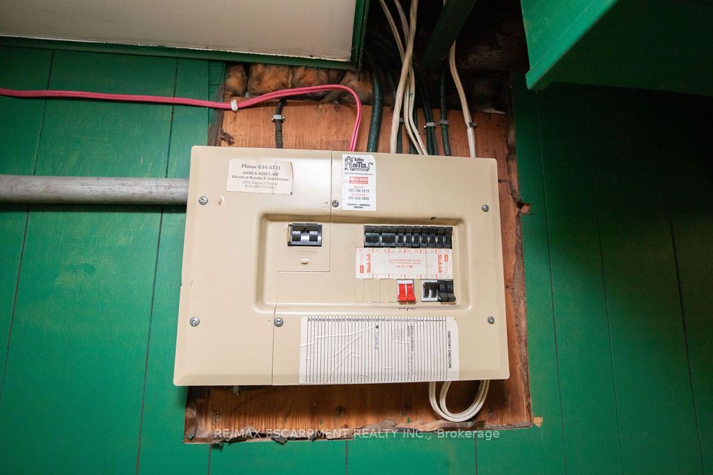 66 Sherman Avenue N Property Photo 30