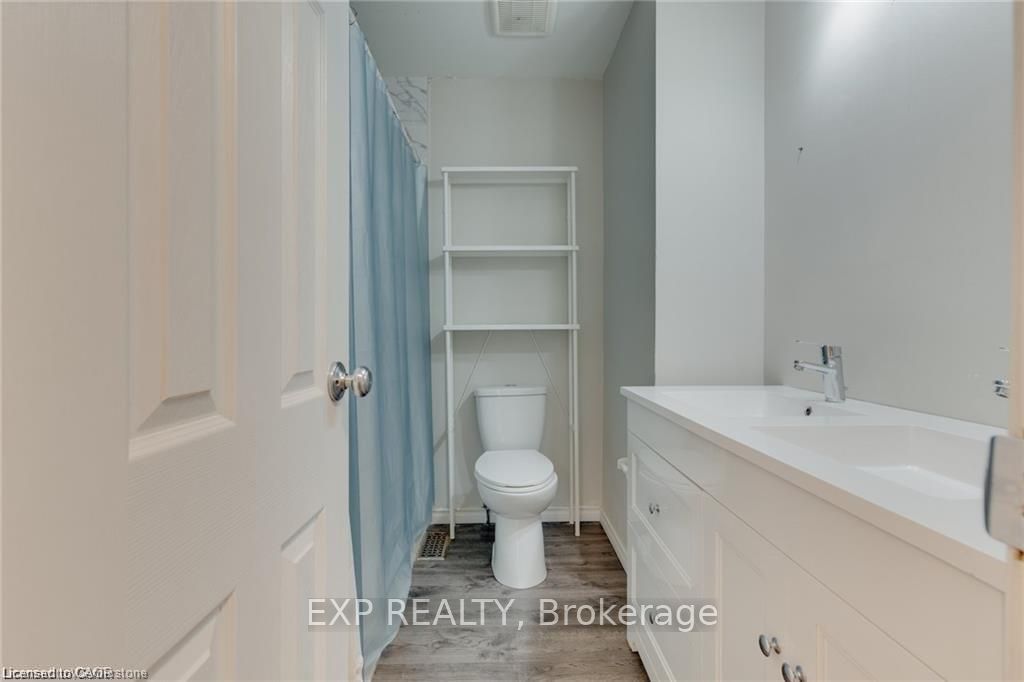 78 Bee Street 8 Property Photo 17