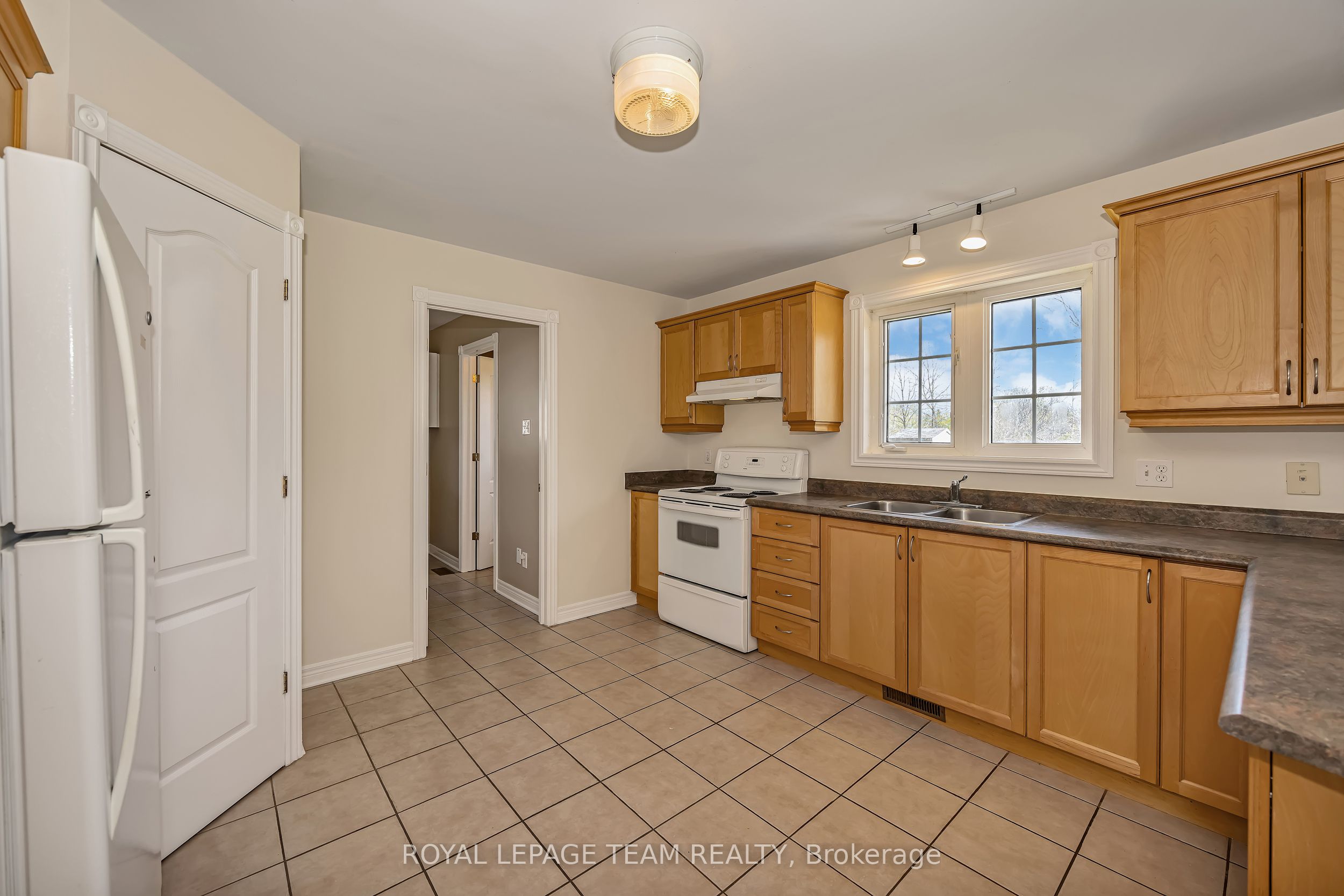 6668 Tommary Drive Property Photo 15