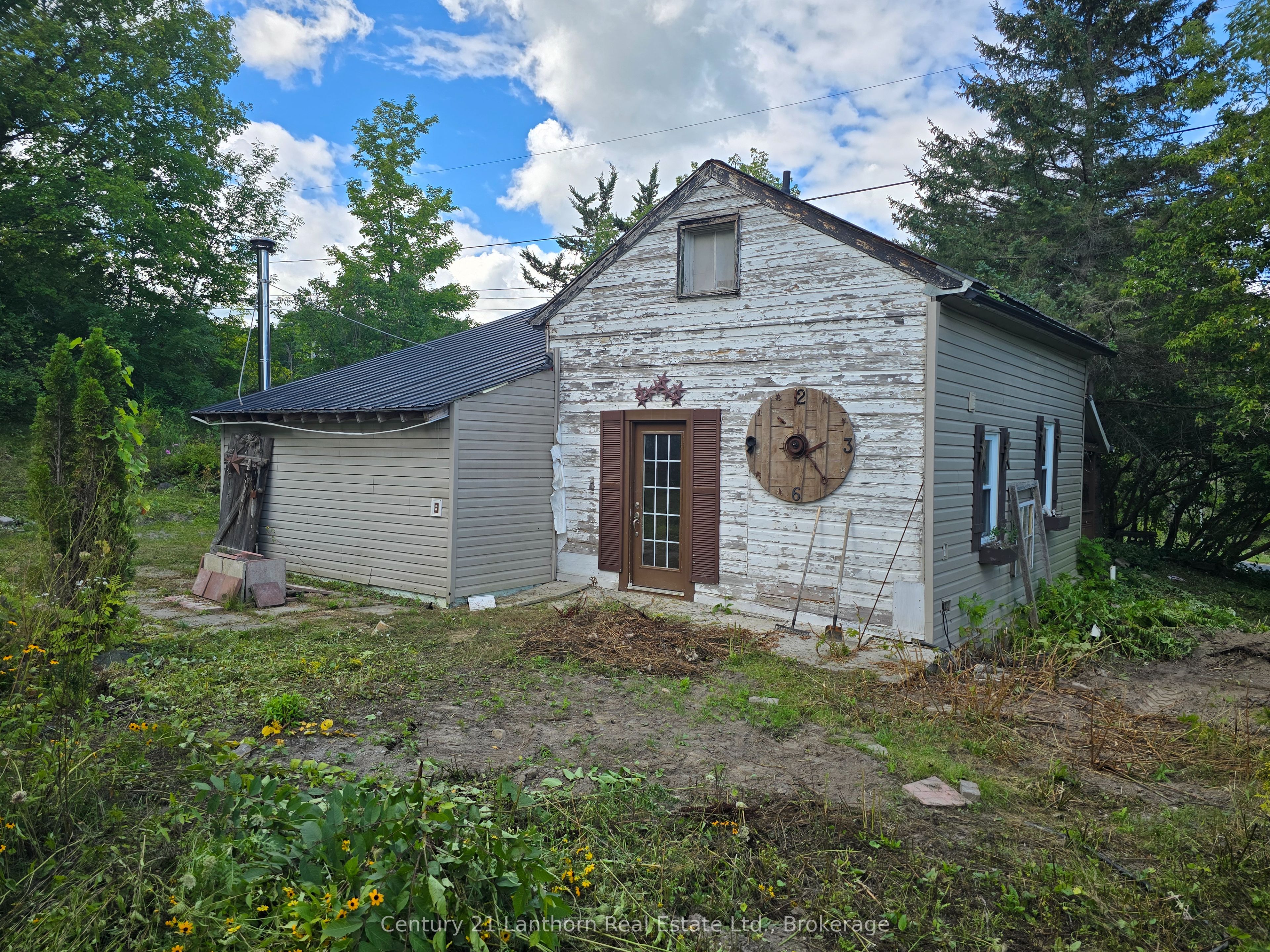 1881 Stockdale Road Property Photo 6