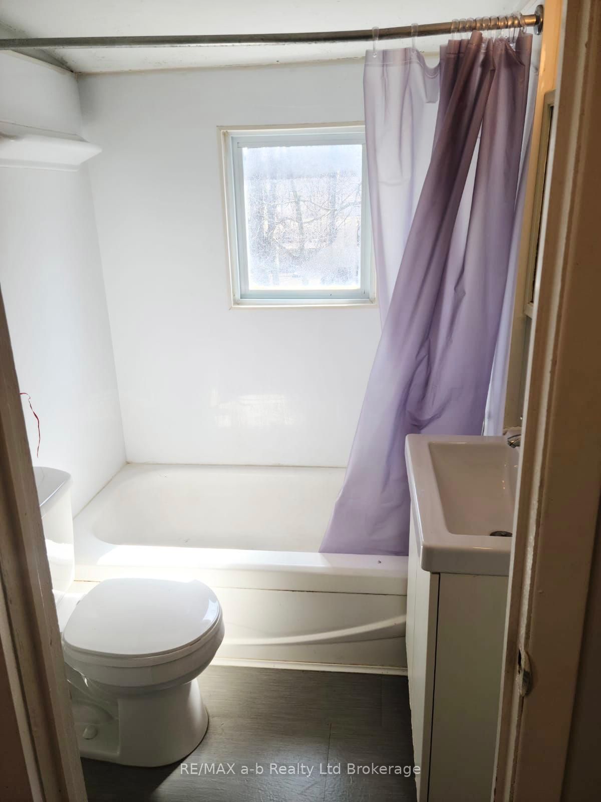 26 Stanley Street 2 Property Photo 7