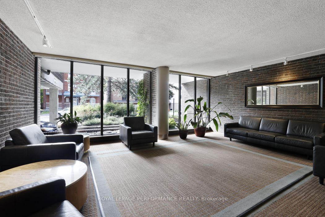 71 Somerset Street W 1801 Property Photo 8