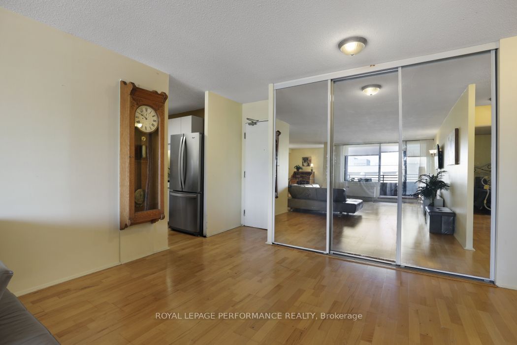 71 Somerset Street W 1801 Property Photo 11