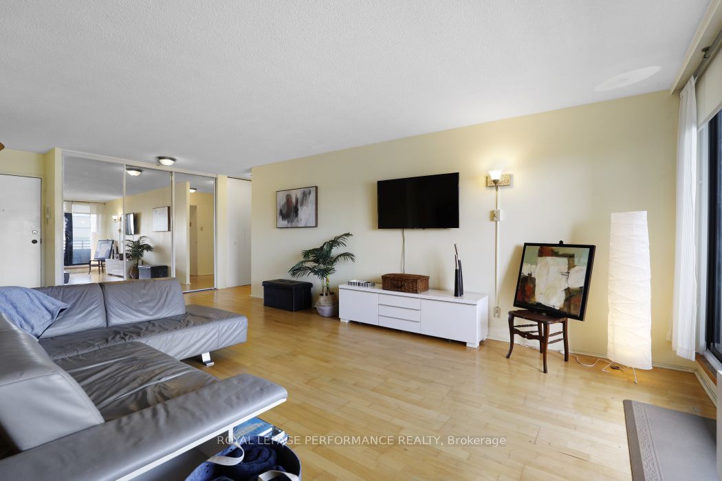71 Somerset Street W 1801 Property Photo 13