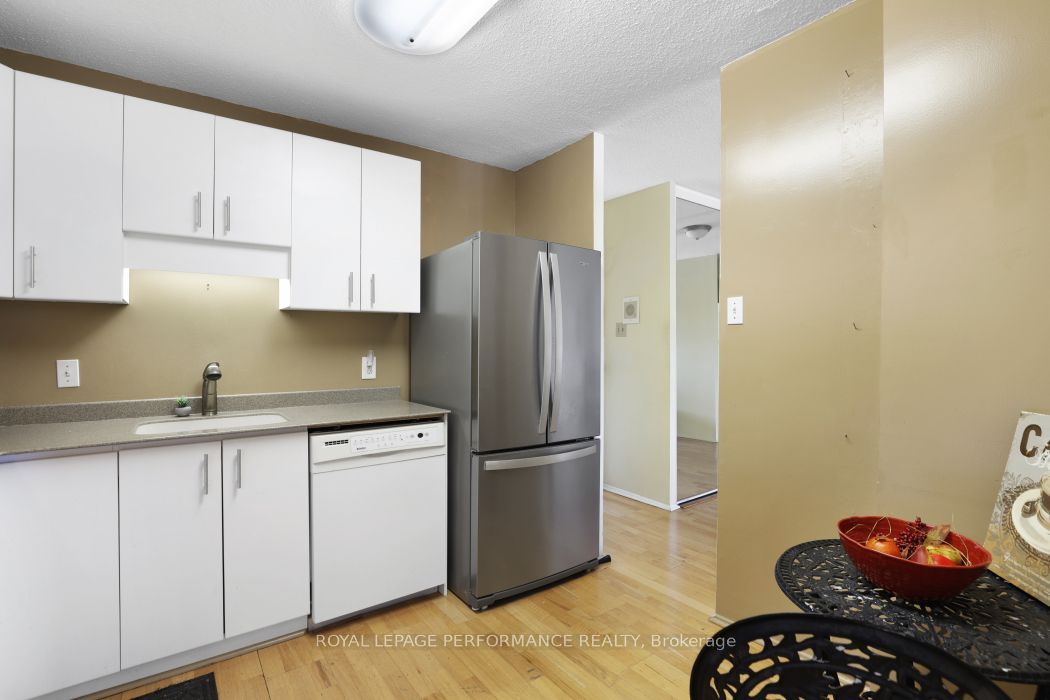 71 Somerset Street W 1801 Property Photo 26
