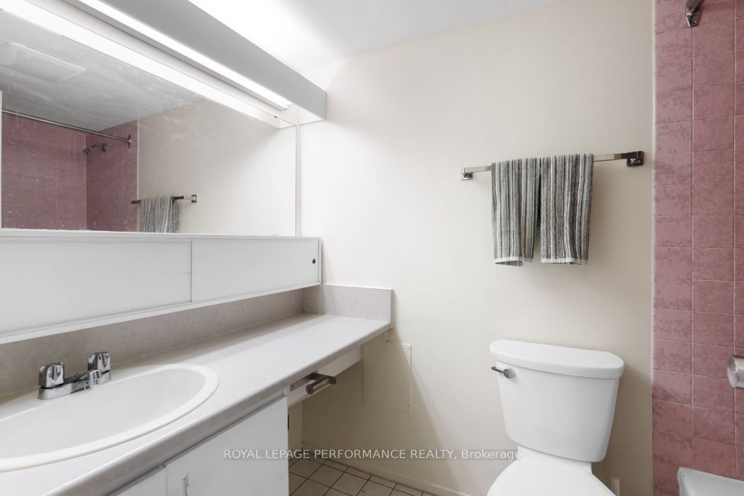 71 Somerset Street W 1801 Property Photo 33