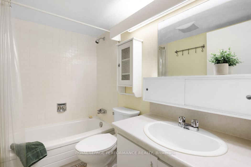 71 Somerset Street W 1801 Property Photo 36