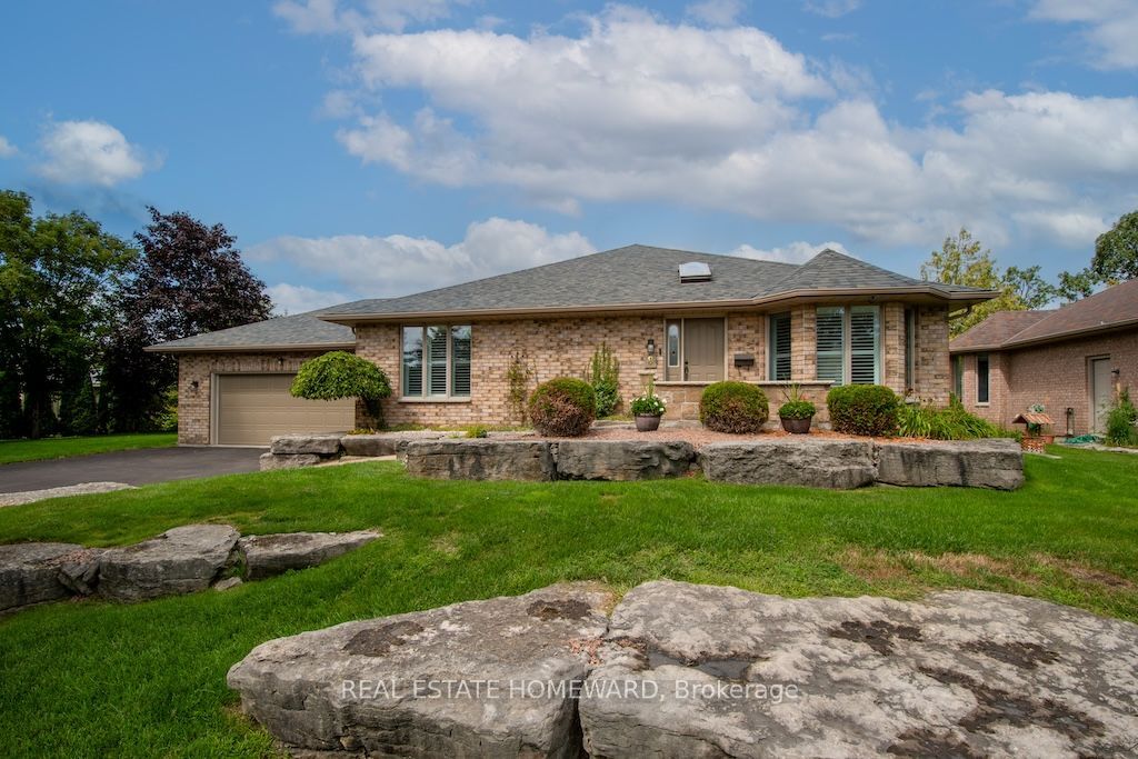 8 Island Bay Drive Property Photo 1