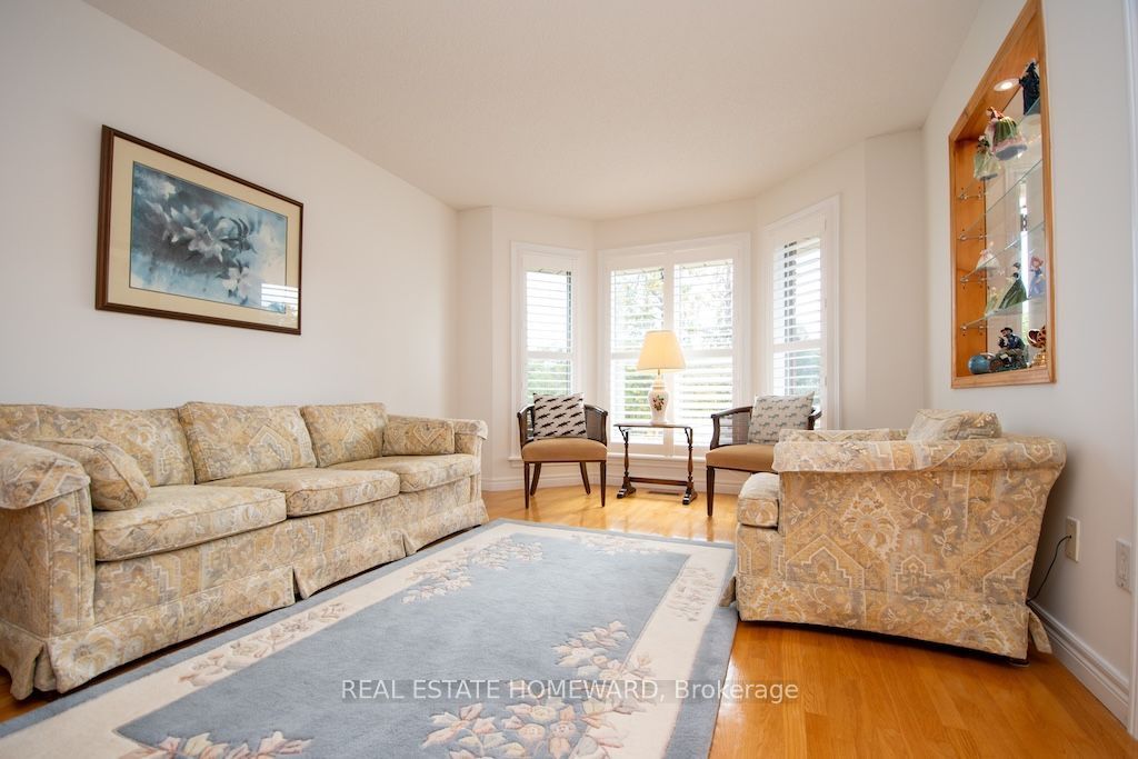 8 Island Bay Drive Property Photo 3