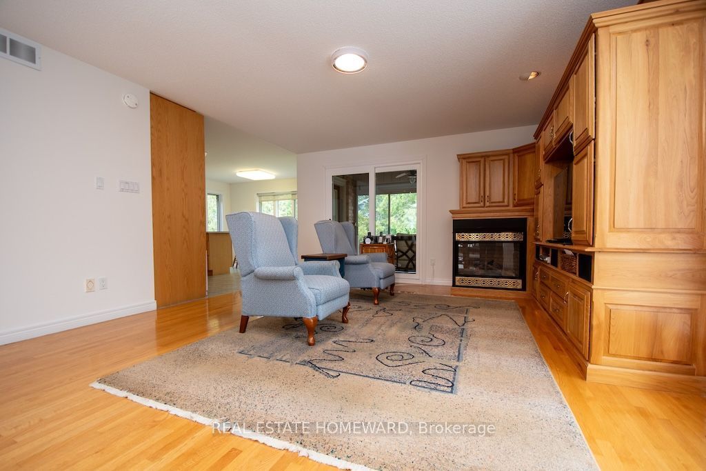 8 Island Bay Drive Property Photo 5
