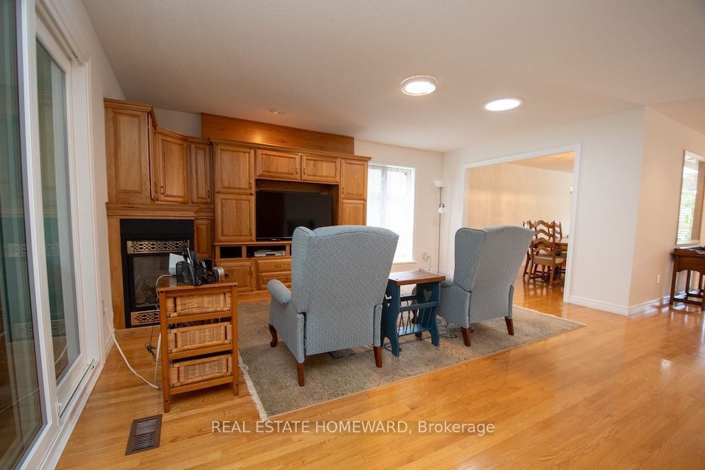 8 Island Bay Drive Property Photo 6