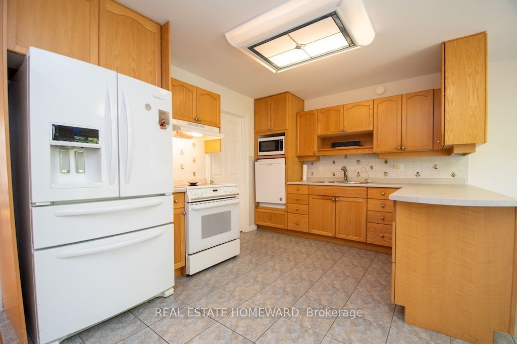 8 Island Bay Drive Property Photo 7