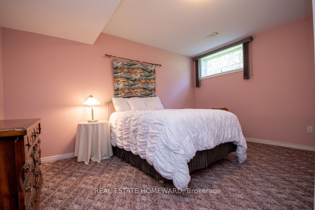 8 Island Bay Drive Property Photo 13