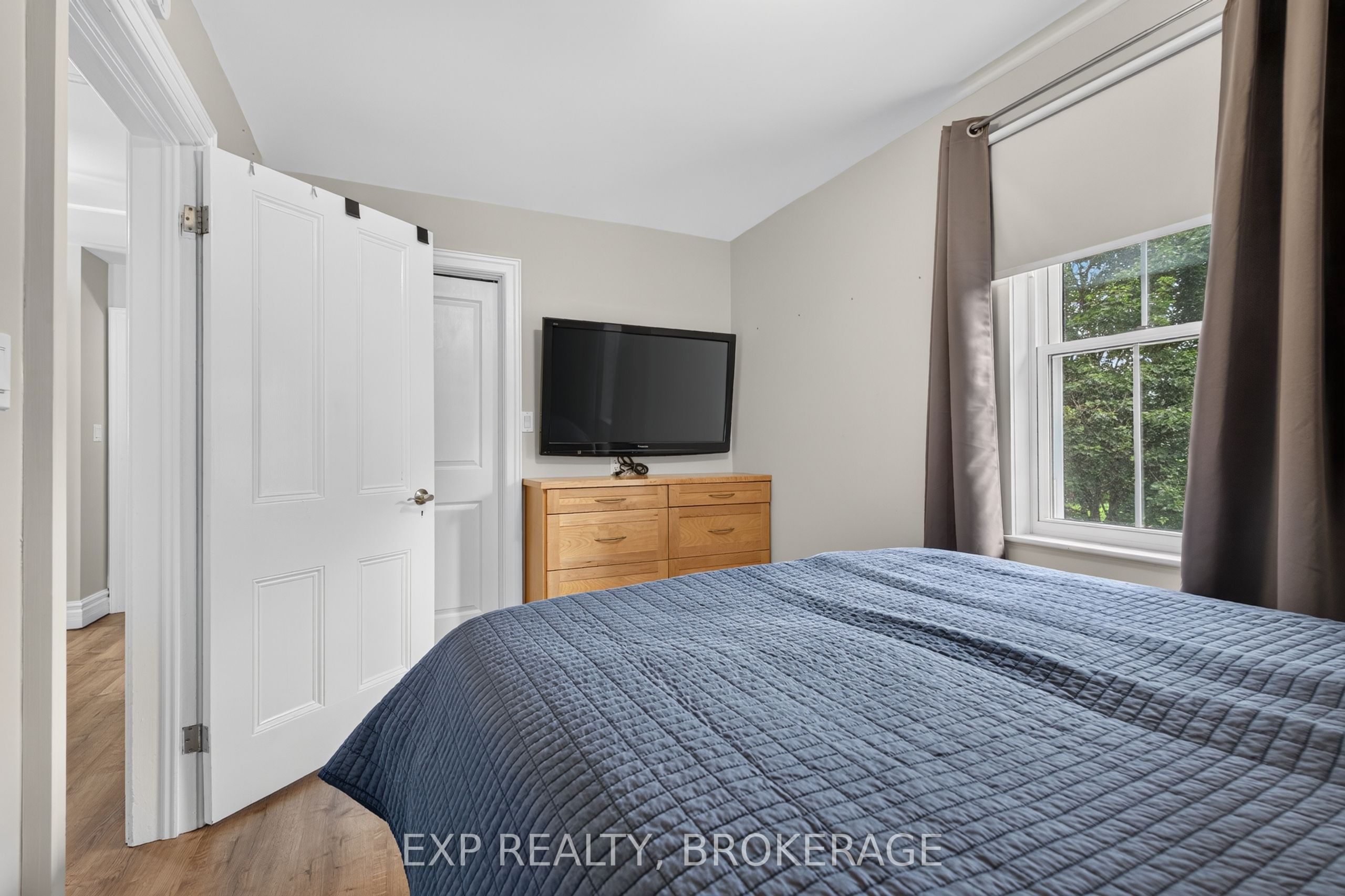 13 Alfred Street Property Photo 33