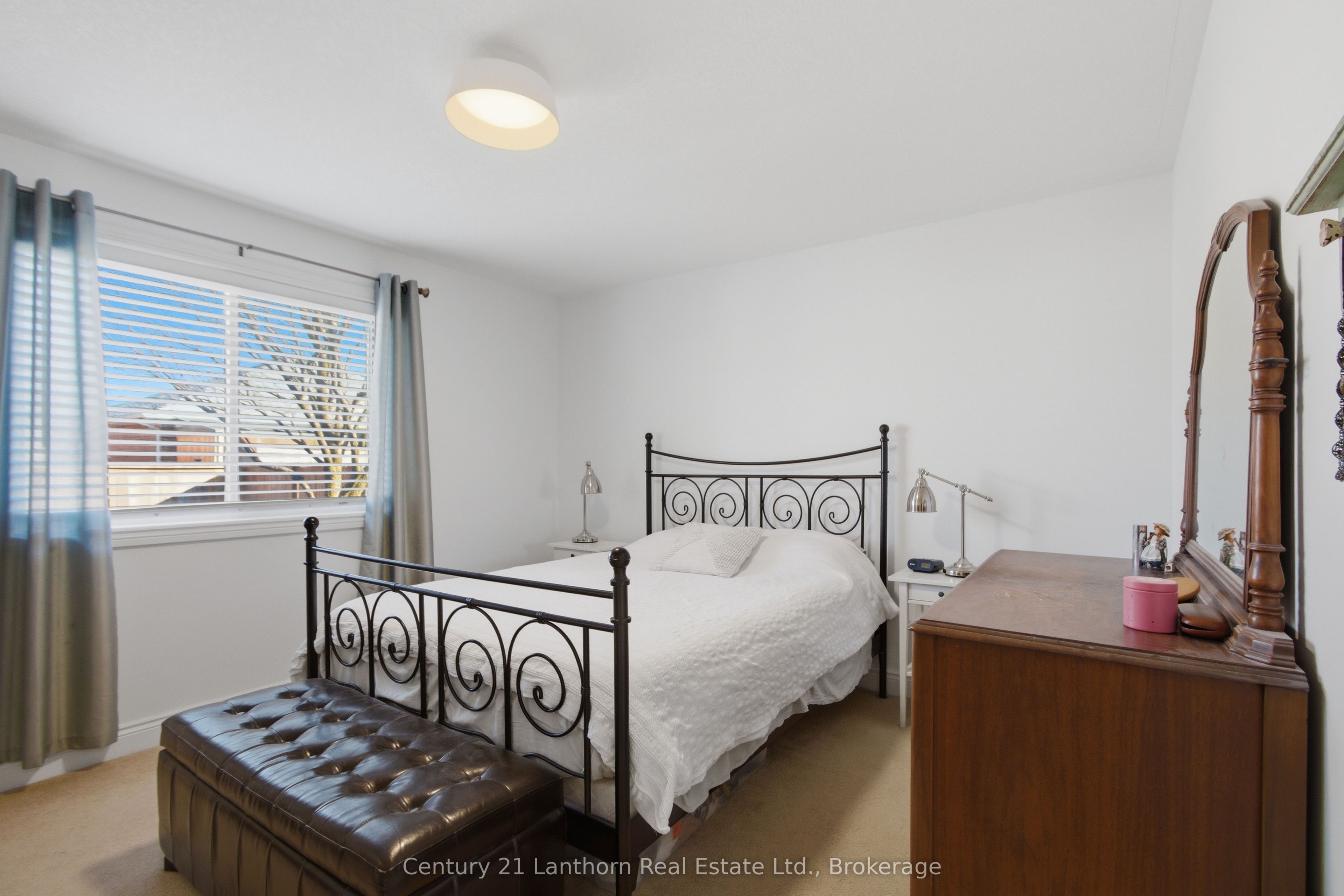 28 Hickory Grove Property Photo 18