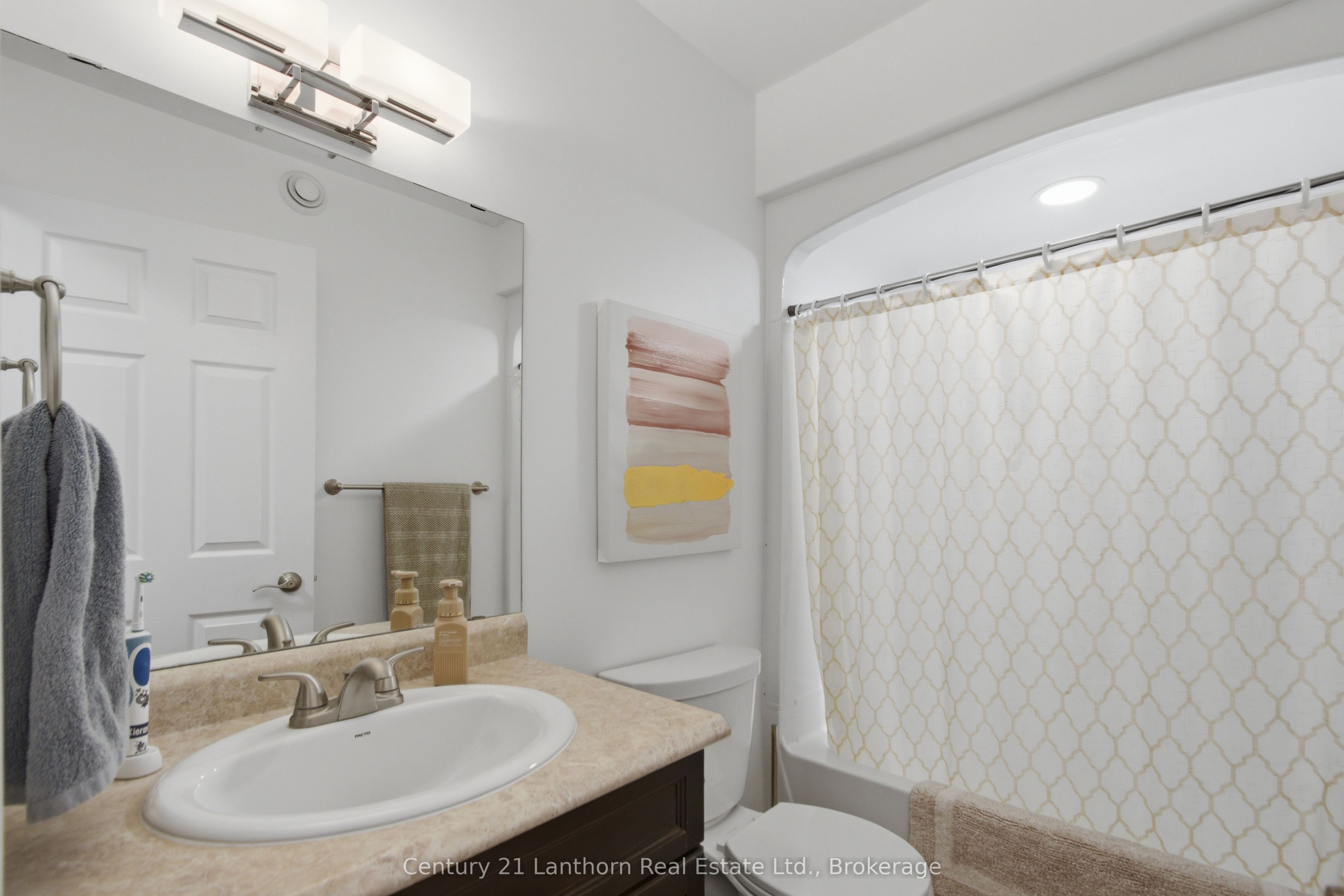 28 Hickory Grove Property Photo 24