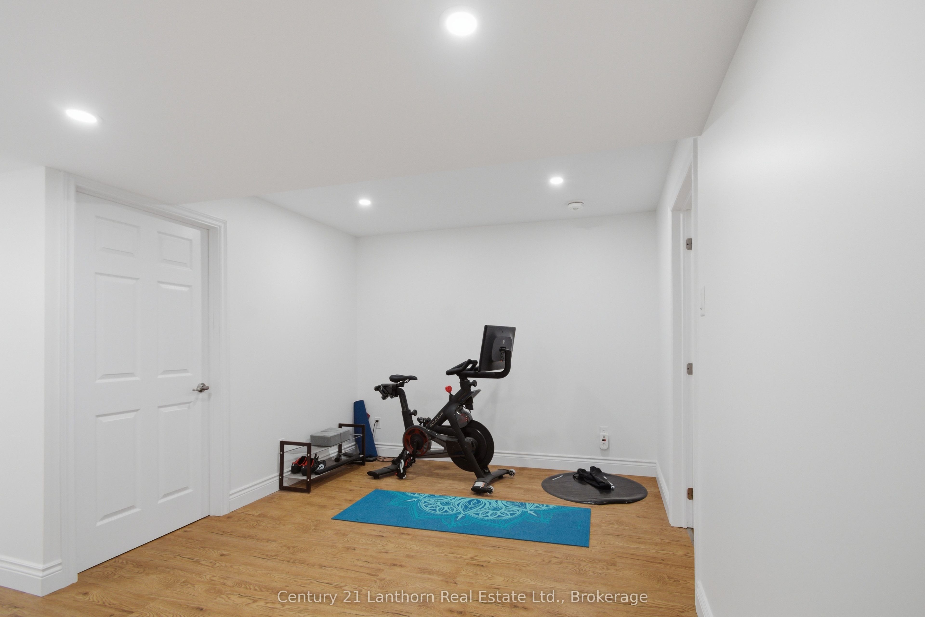 28 Hickory Grove Property Photo 30