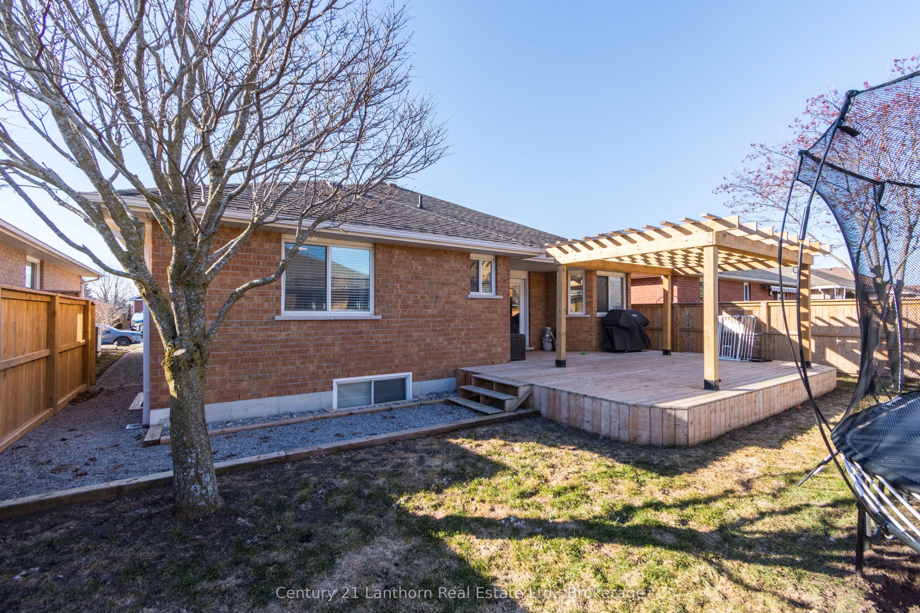 28 Hickory Grove Property Photo 34