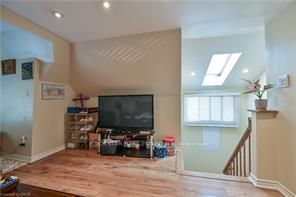 139 Balsam Avenue S Property Photo 17