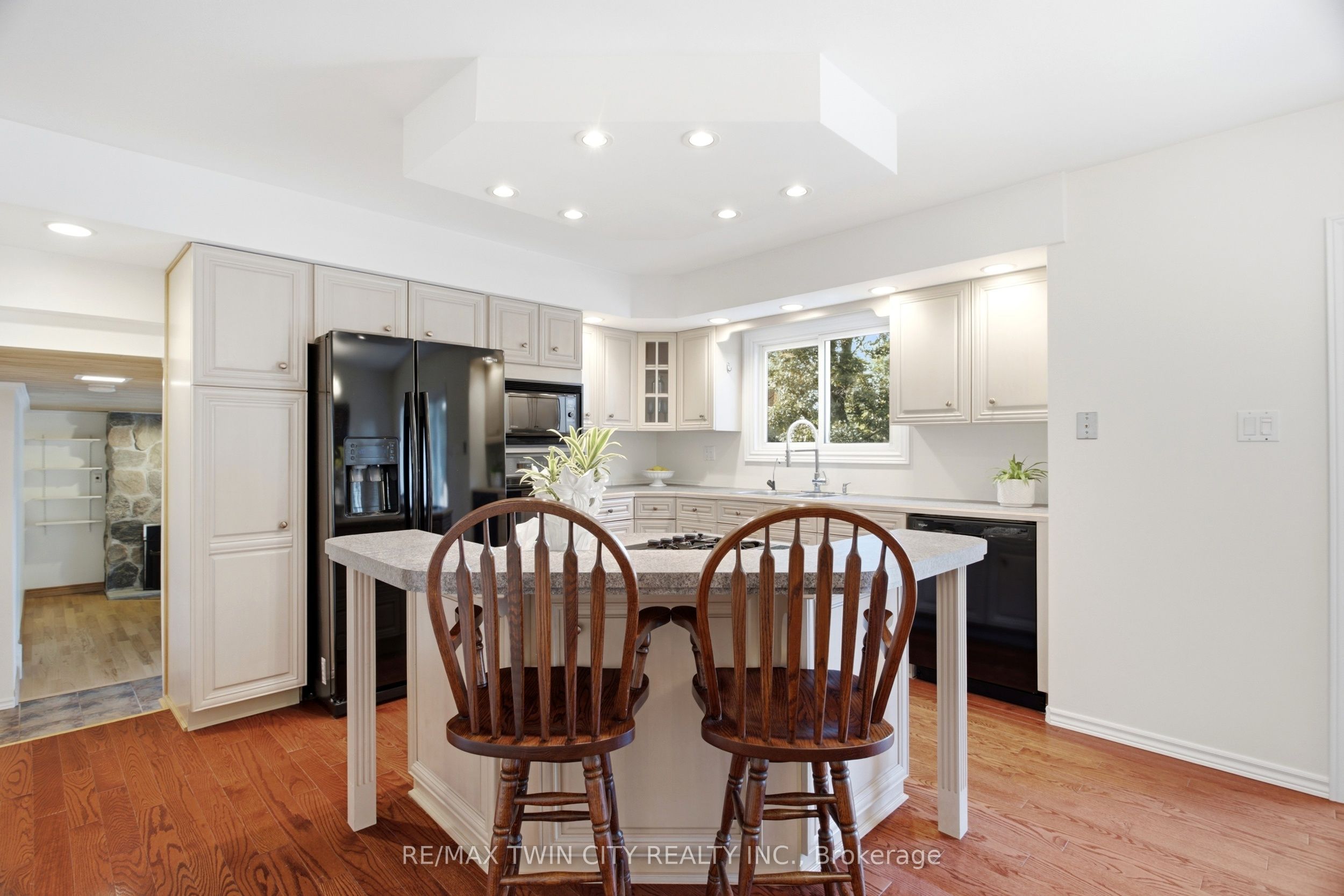 25 Alice Crescent Property Photo 14
