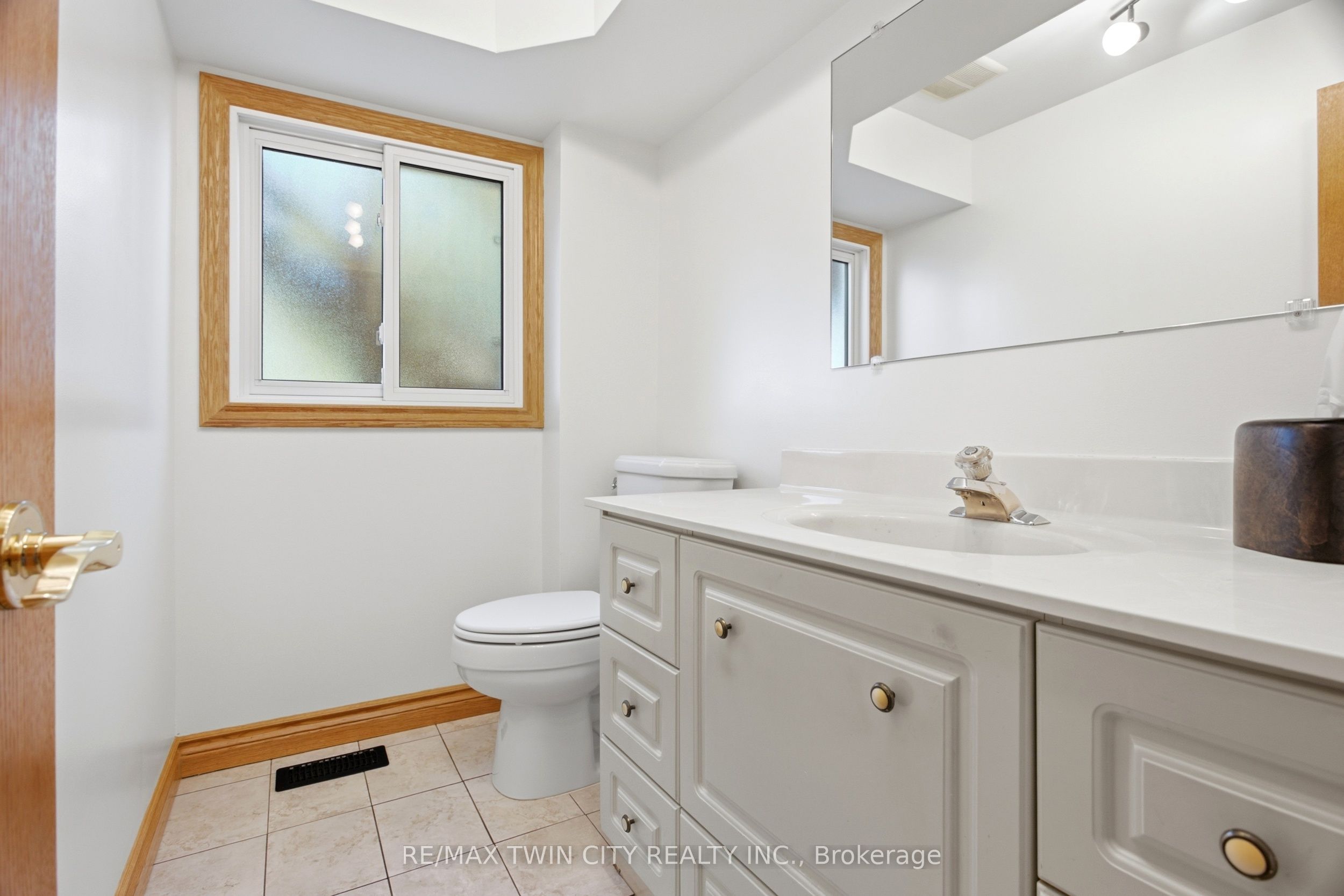 25 Alice Crescent Property Photo 19