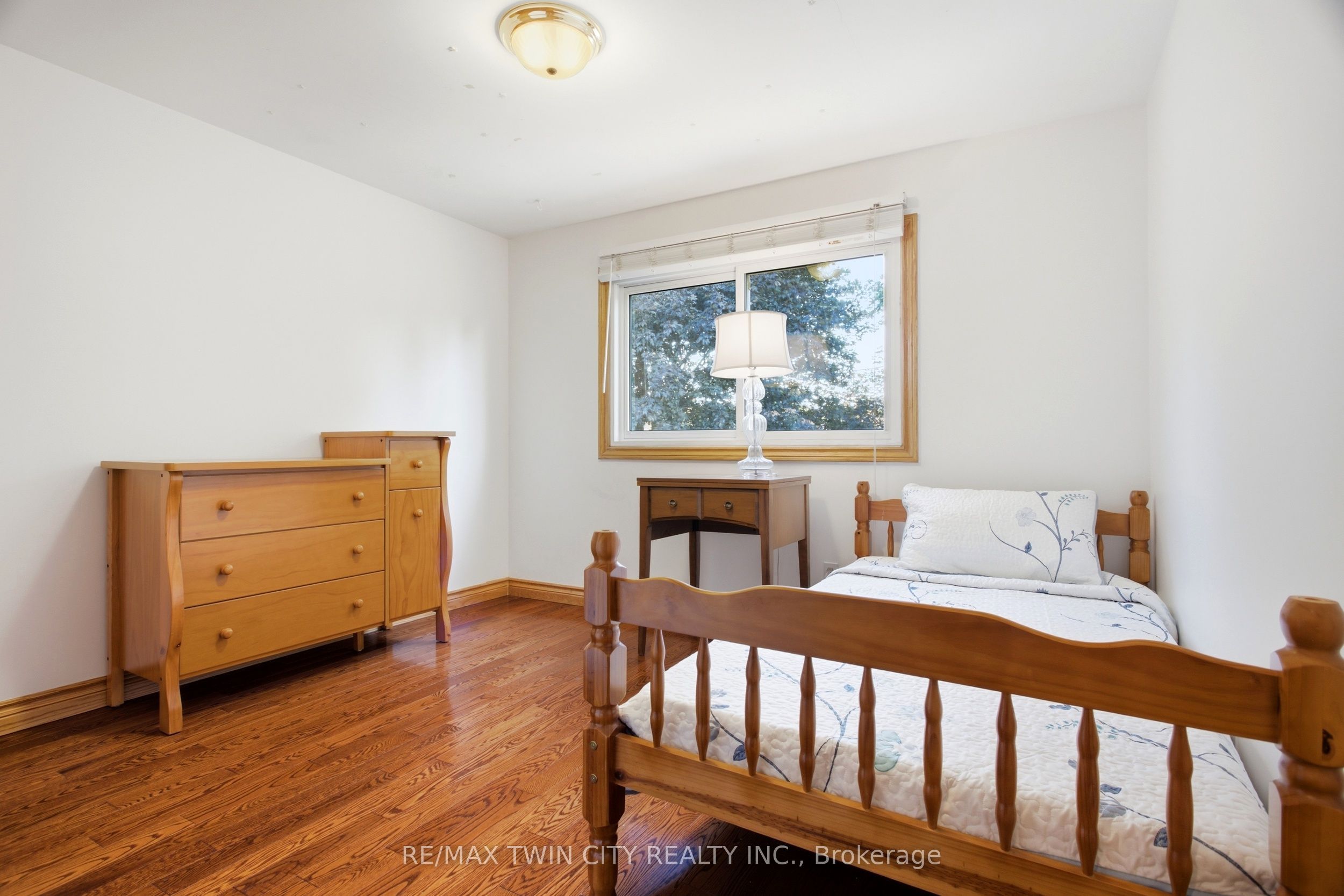 25 Alice Crescent Property Photo 26