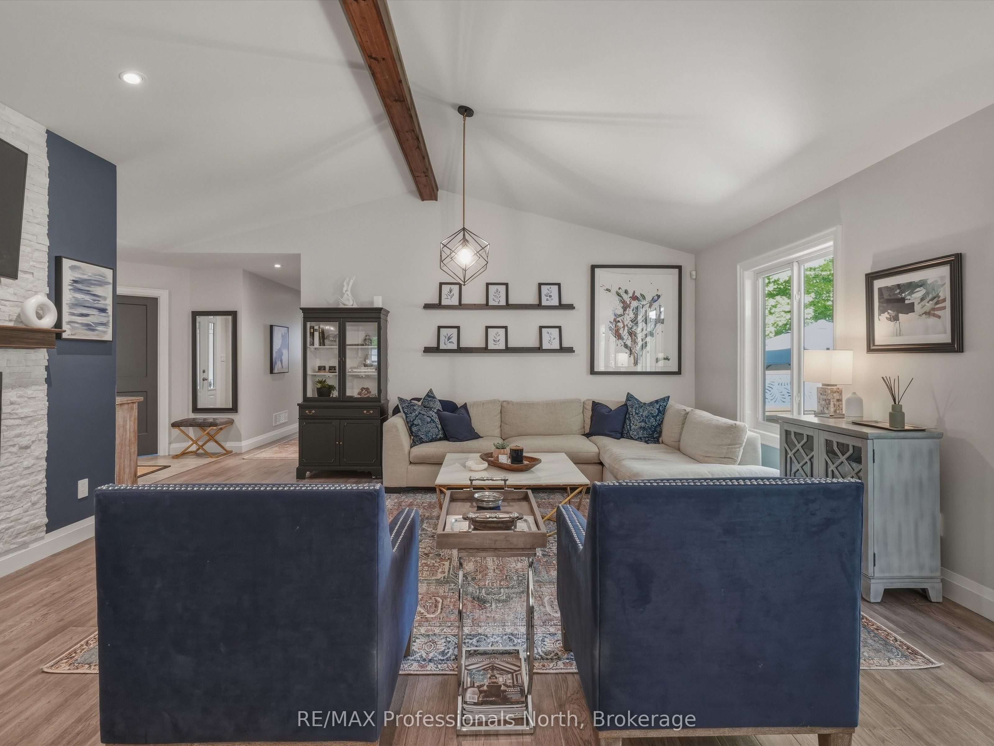 188 Vel-dor Crescent Property Photo 11