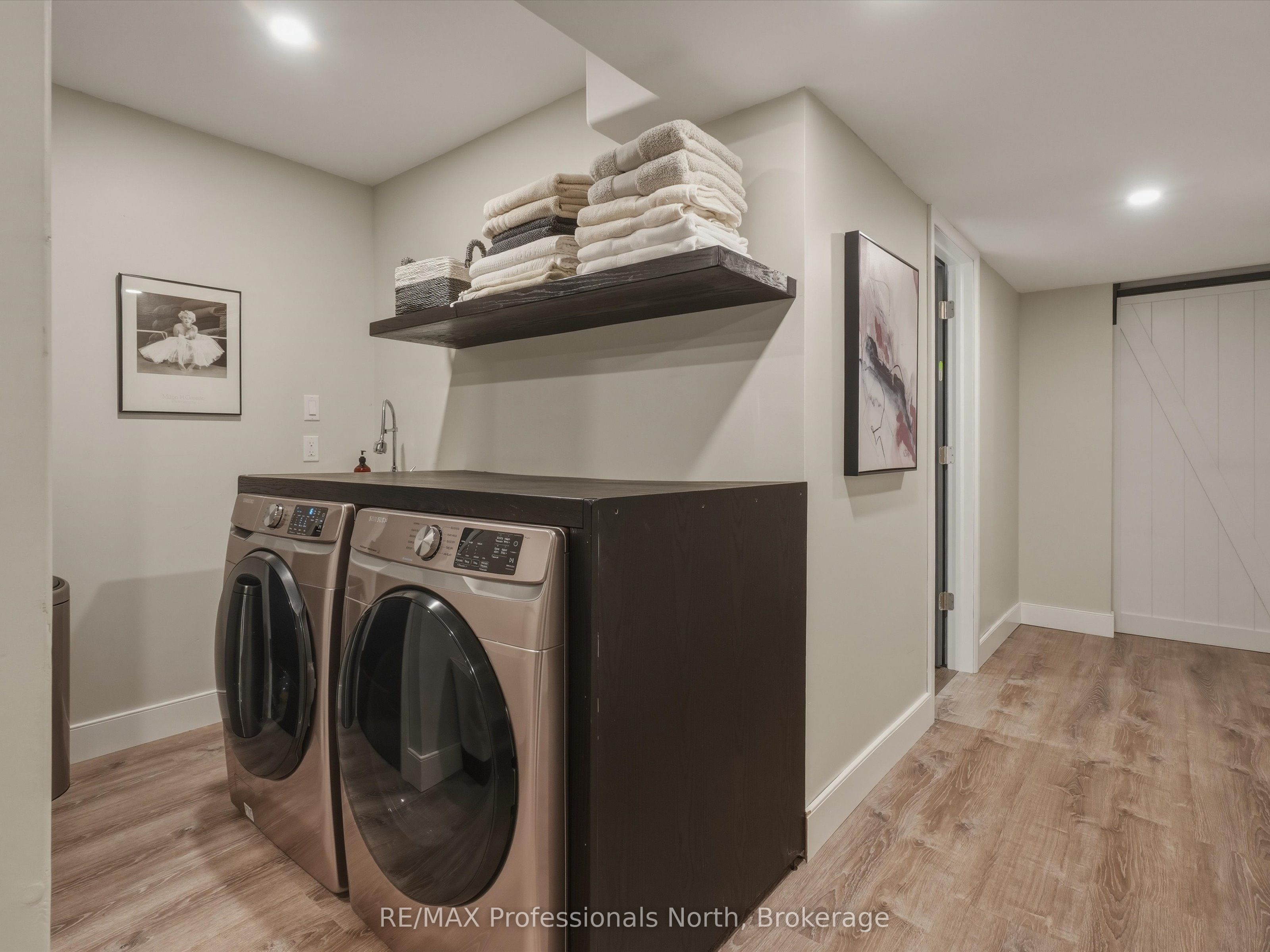 188 Vel-dor Crescent Property Photo 33
