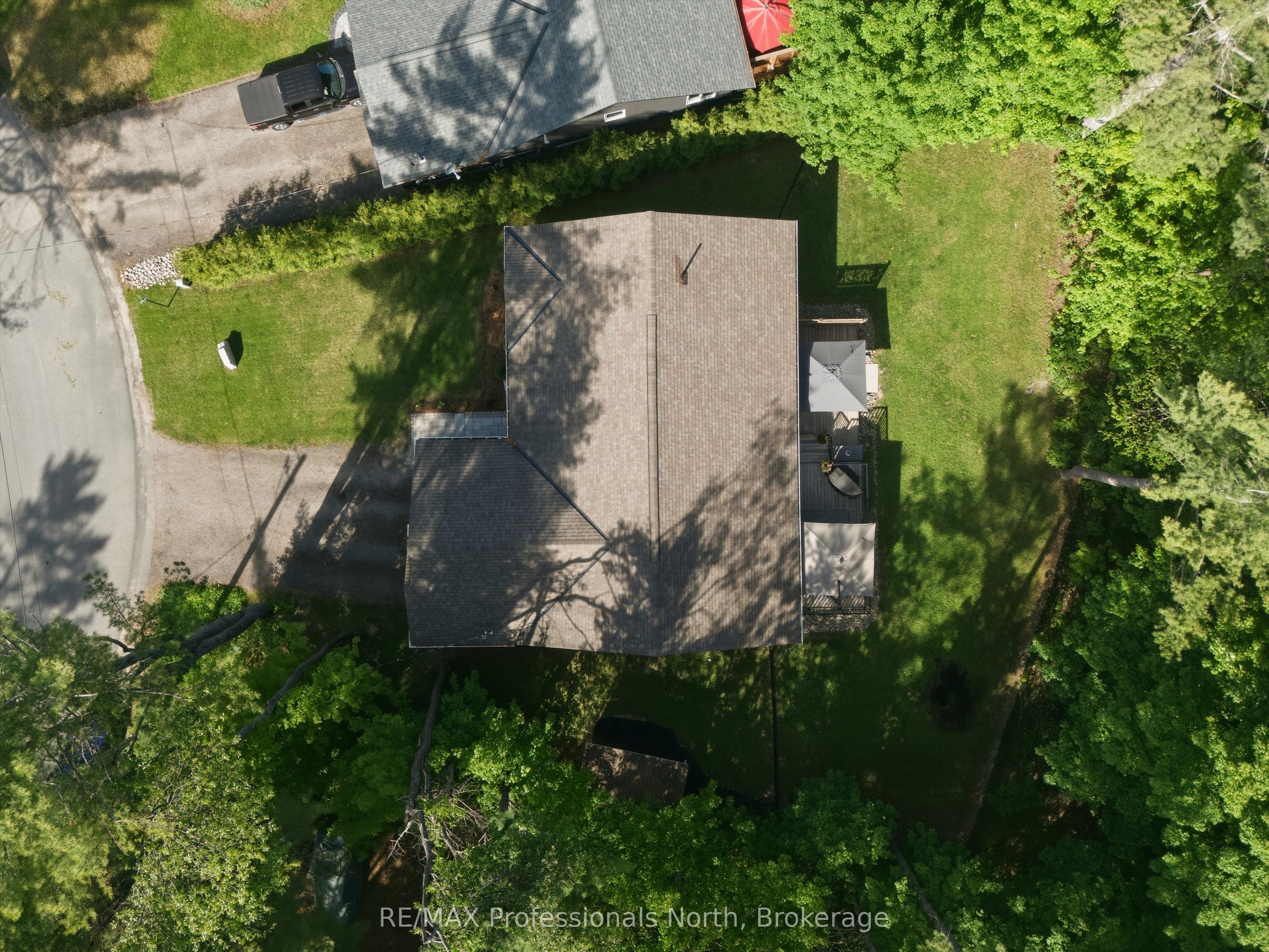 188 Vel-dor Crescent Property Photo 41
