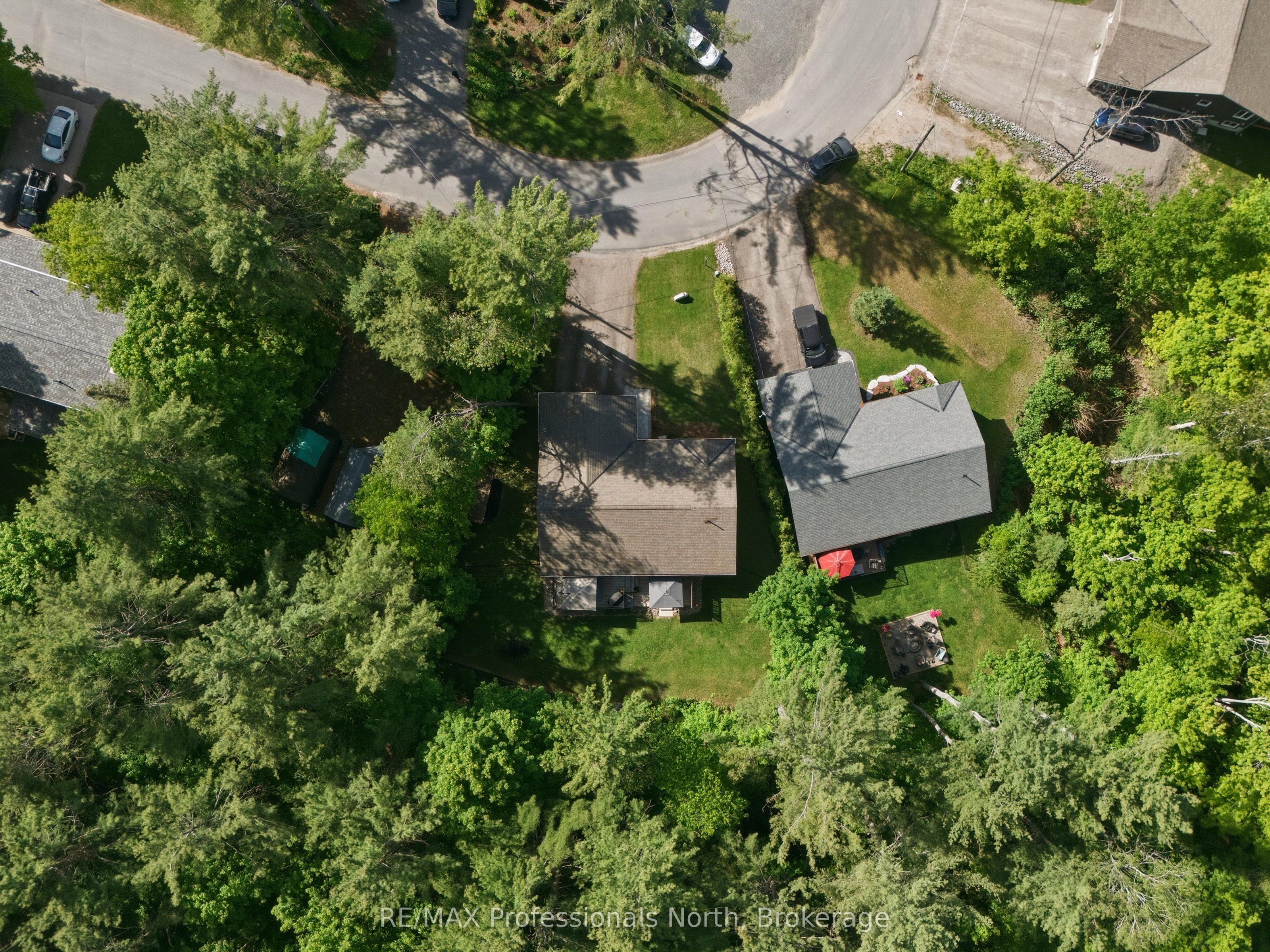 188 Vel-dor Crescent Property Photo 43