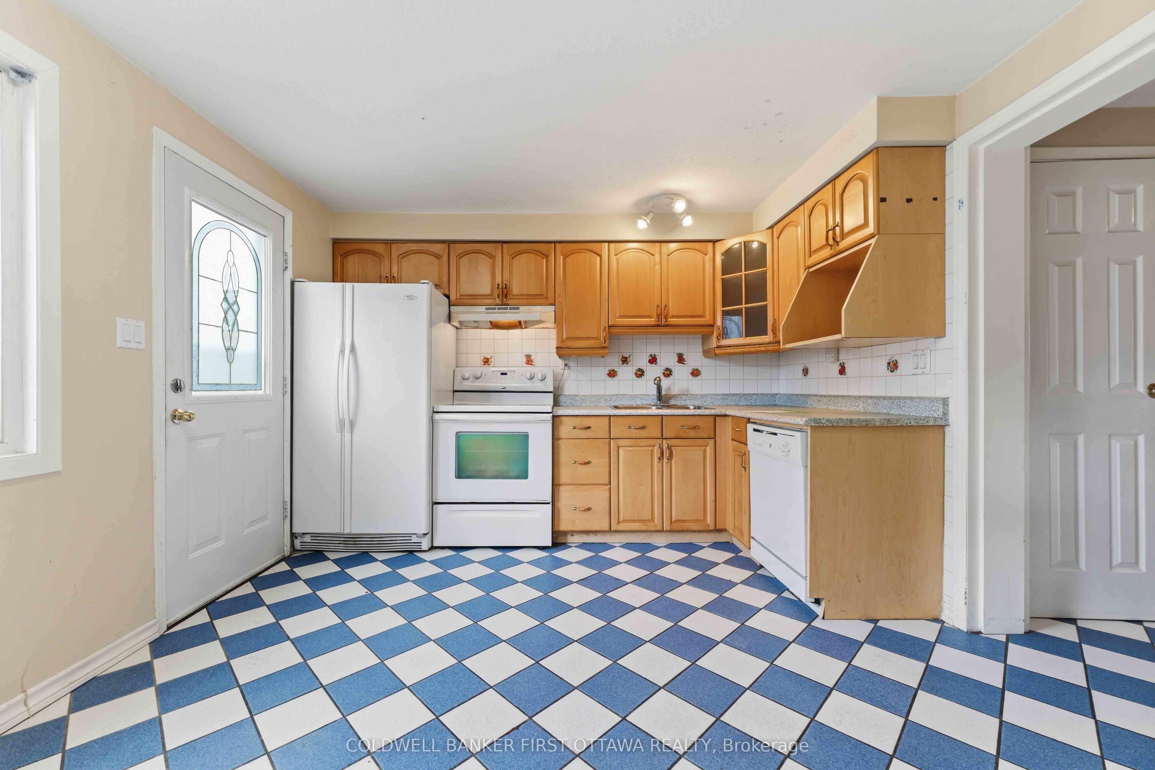 1532 Beaverpond Drive A Property Photo 9