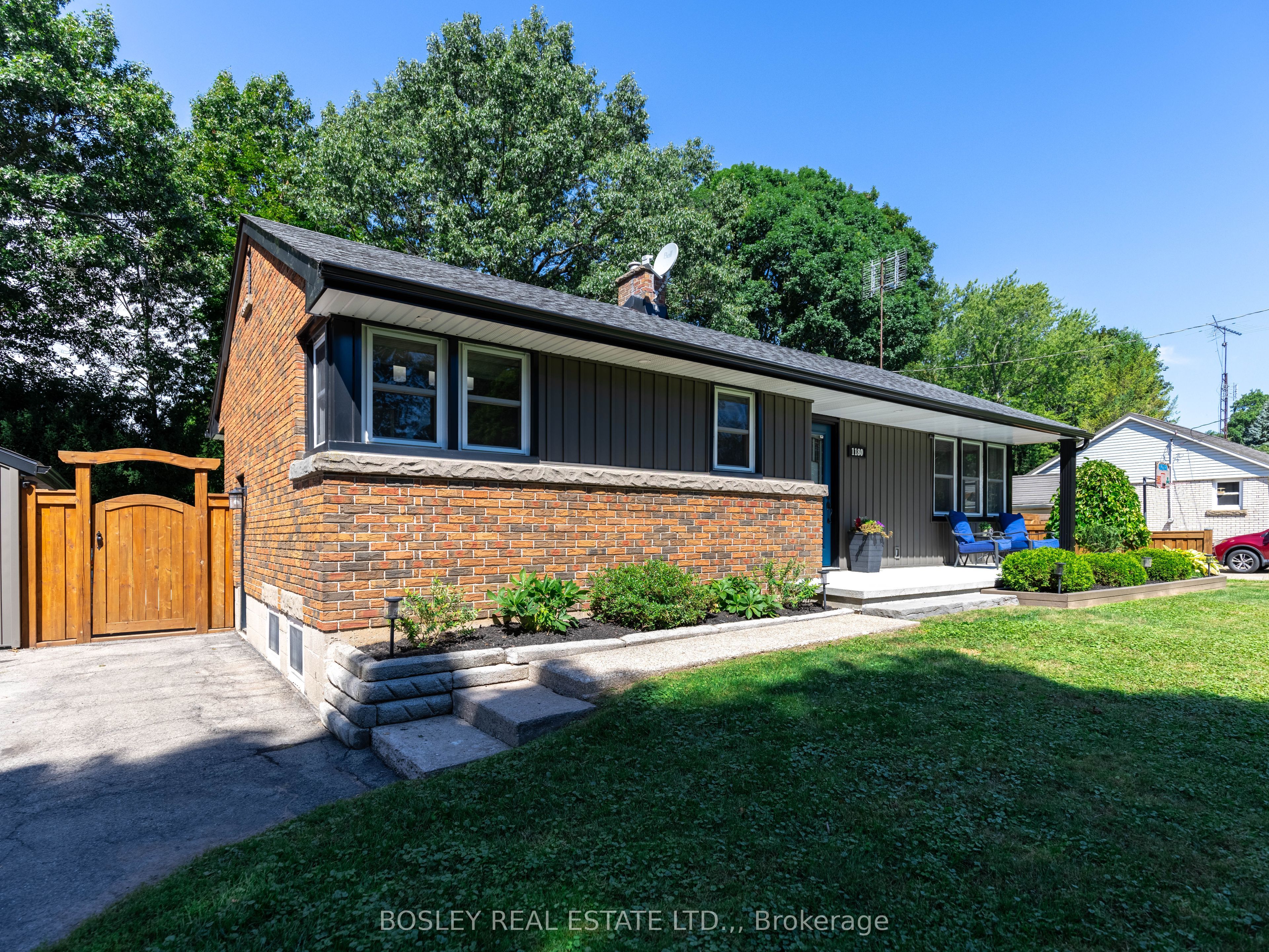 1180 Sunset Drive Property Photo 1