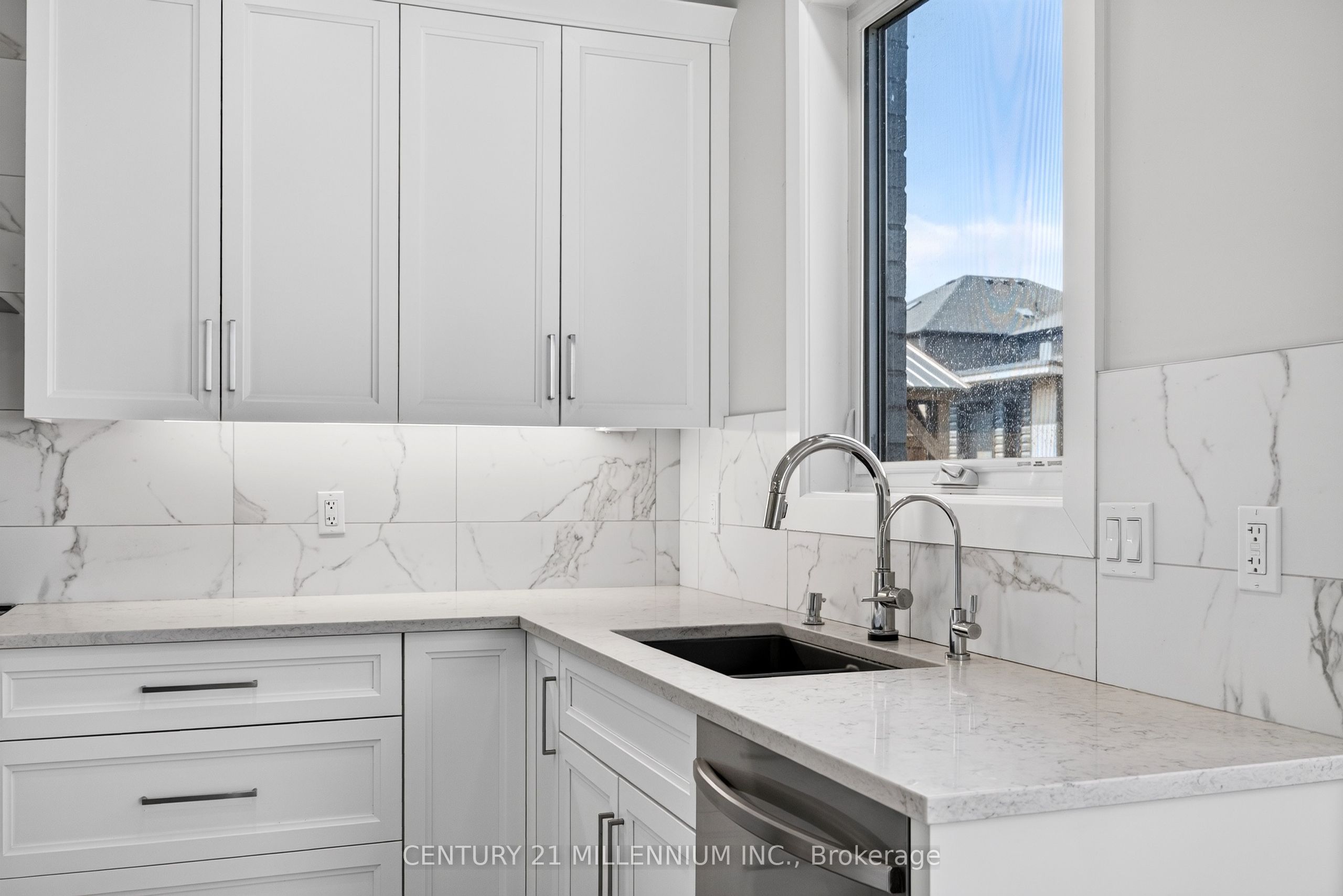 13 Lang Lane Property Photo 20