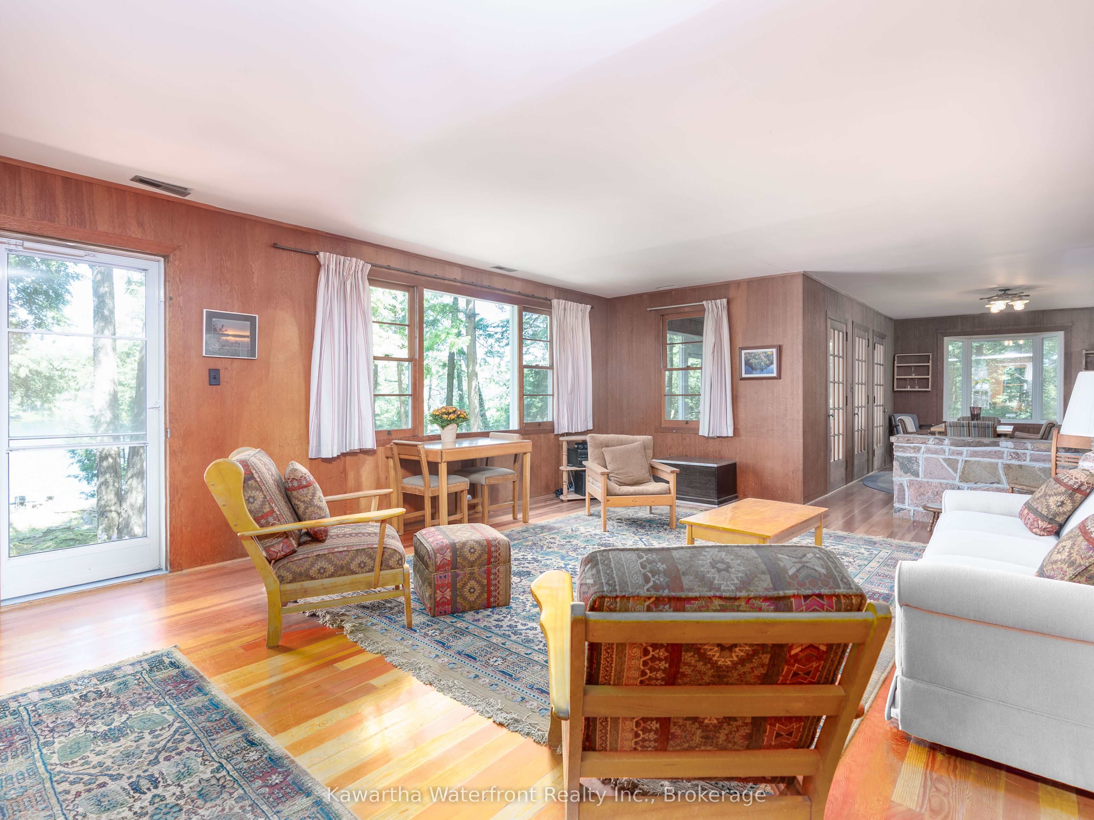 31 Buck Lane Property Photo 11