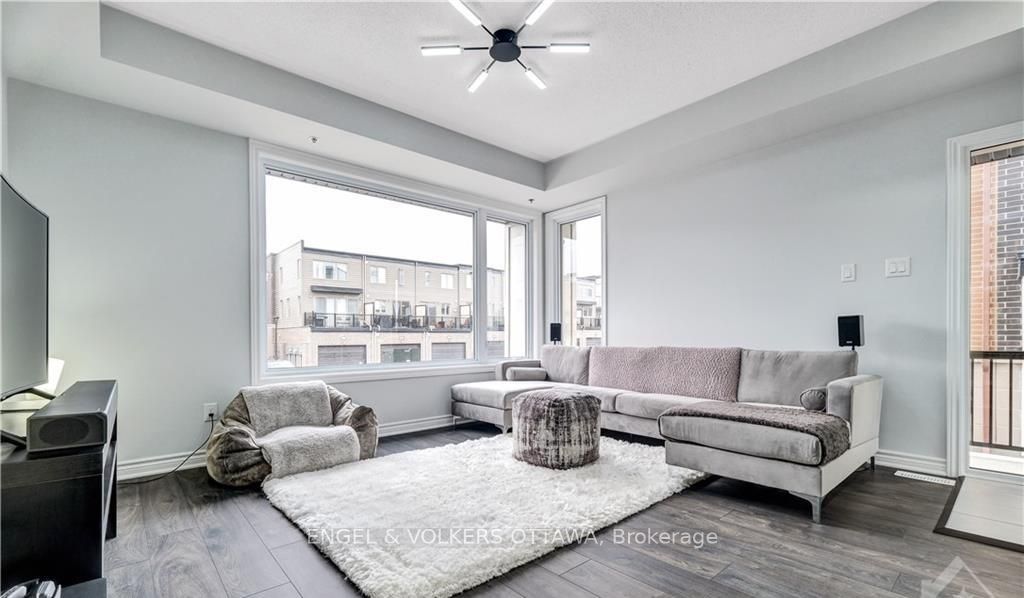569 Ozawa Private 13 Property Photo 4