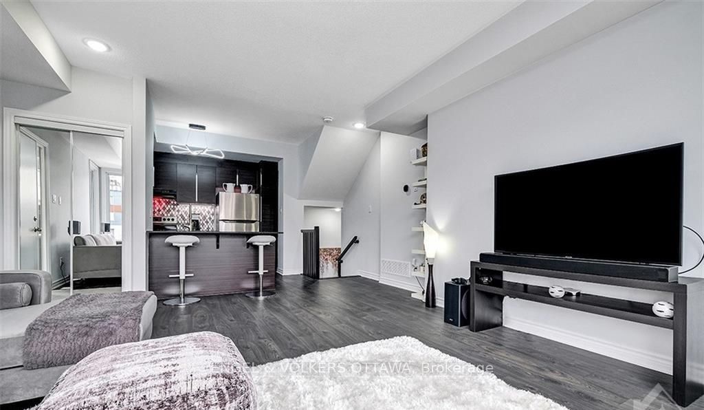 569 Ozawa Private 13 Property Photo 6