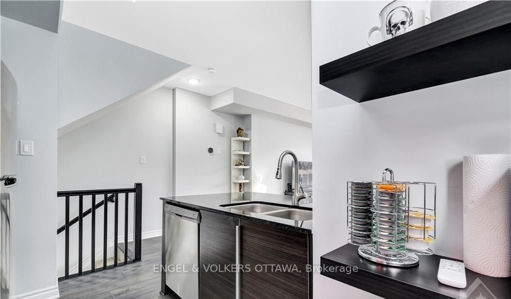569 Ozawa Private 13 Property Photo 11