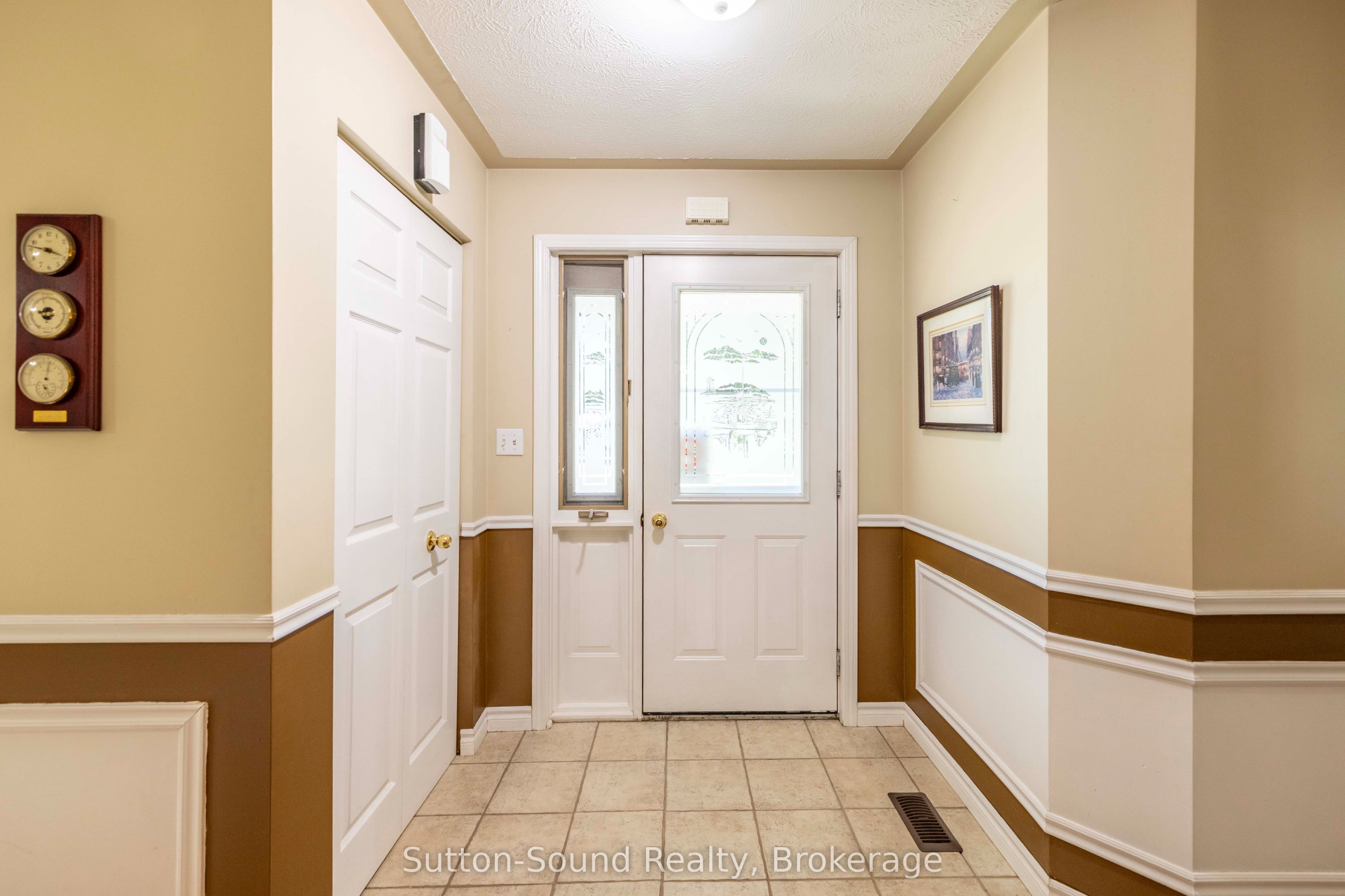 14 Shamrock Boulevard Property Photo 4