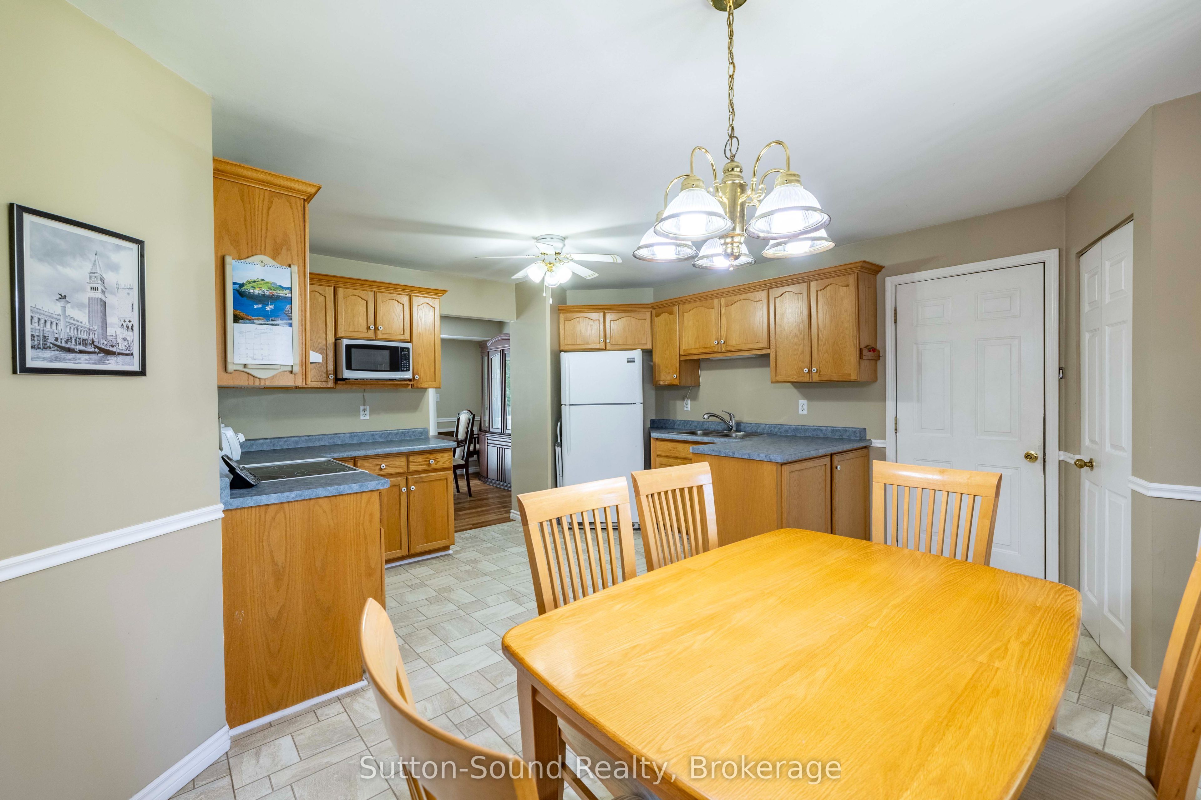 14 Shamrock Boulevard Property Photo 12
