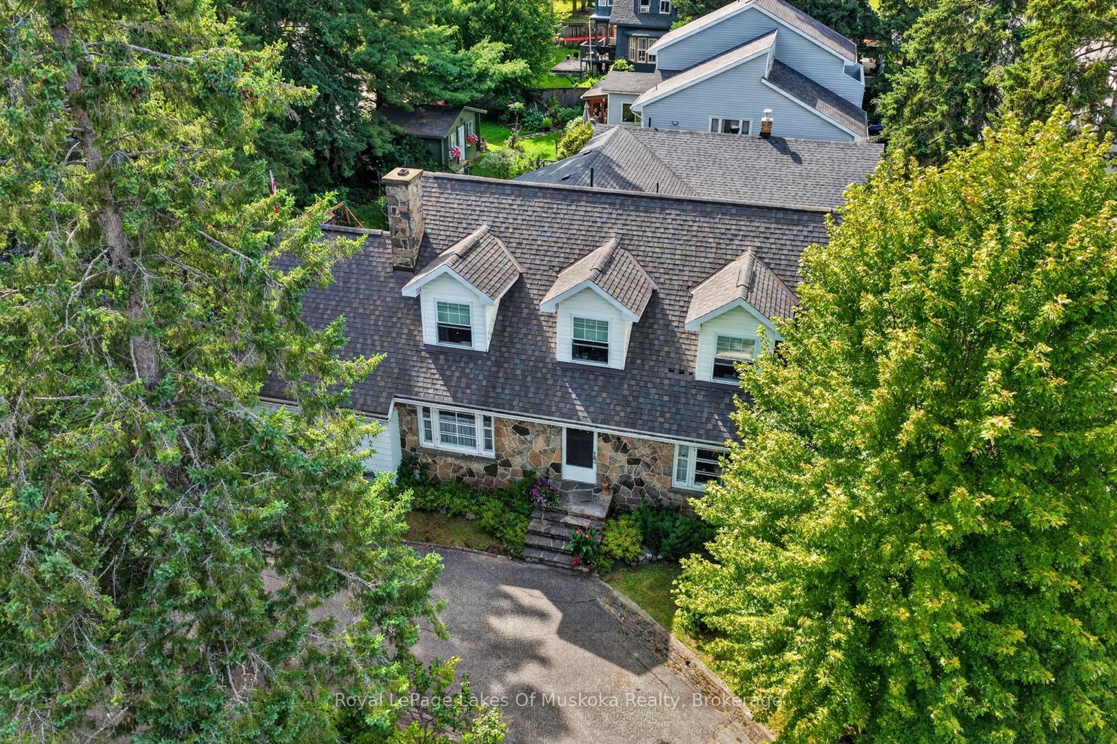 2 Mountview Avenue Property Photo 1
