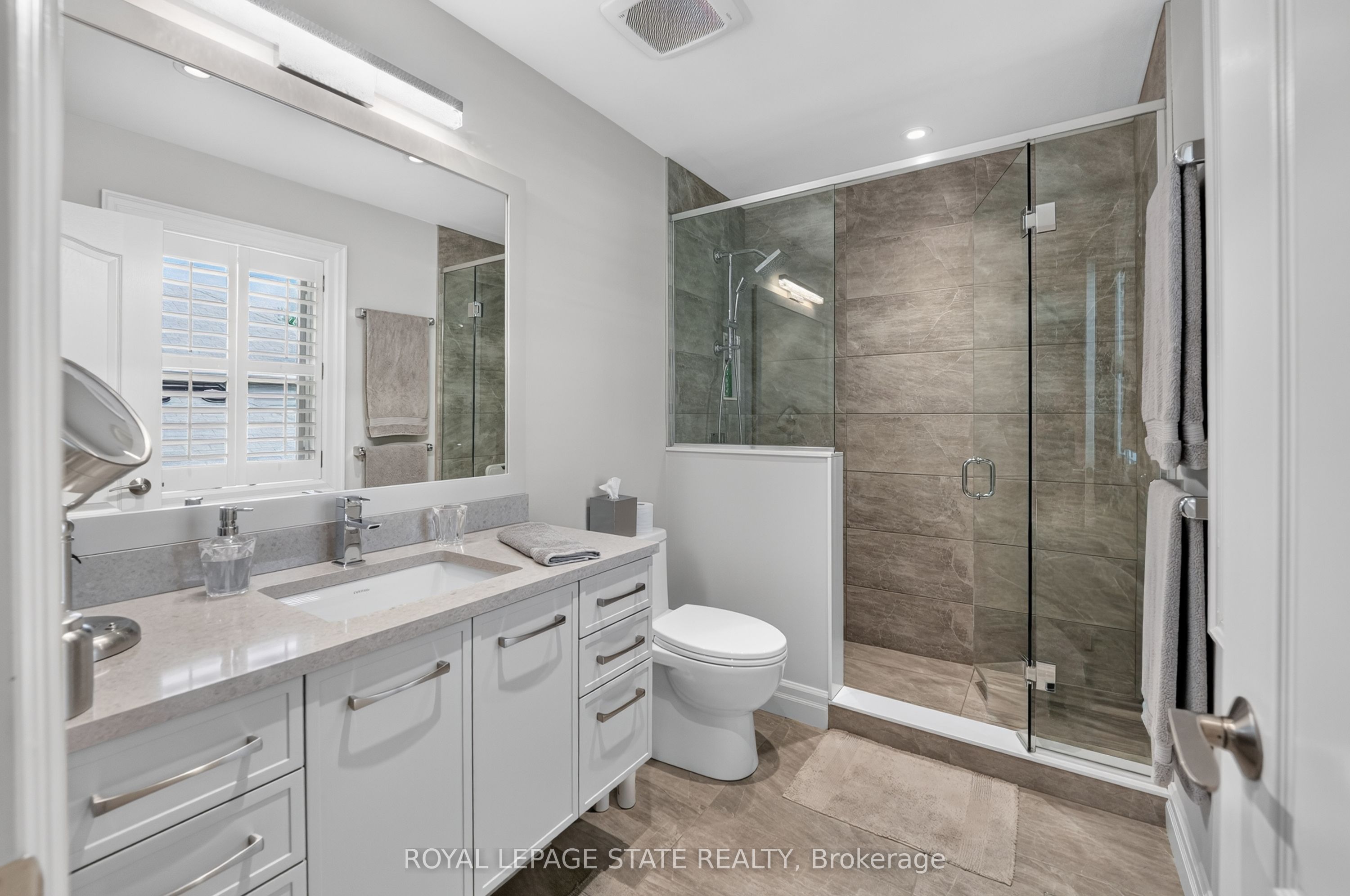 86 Hedge Lawn Drive Property Photo 26