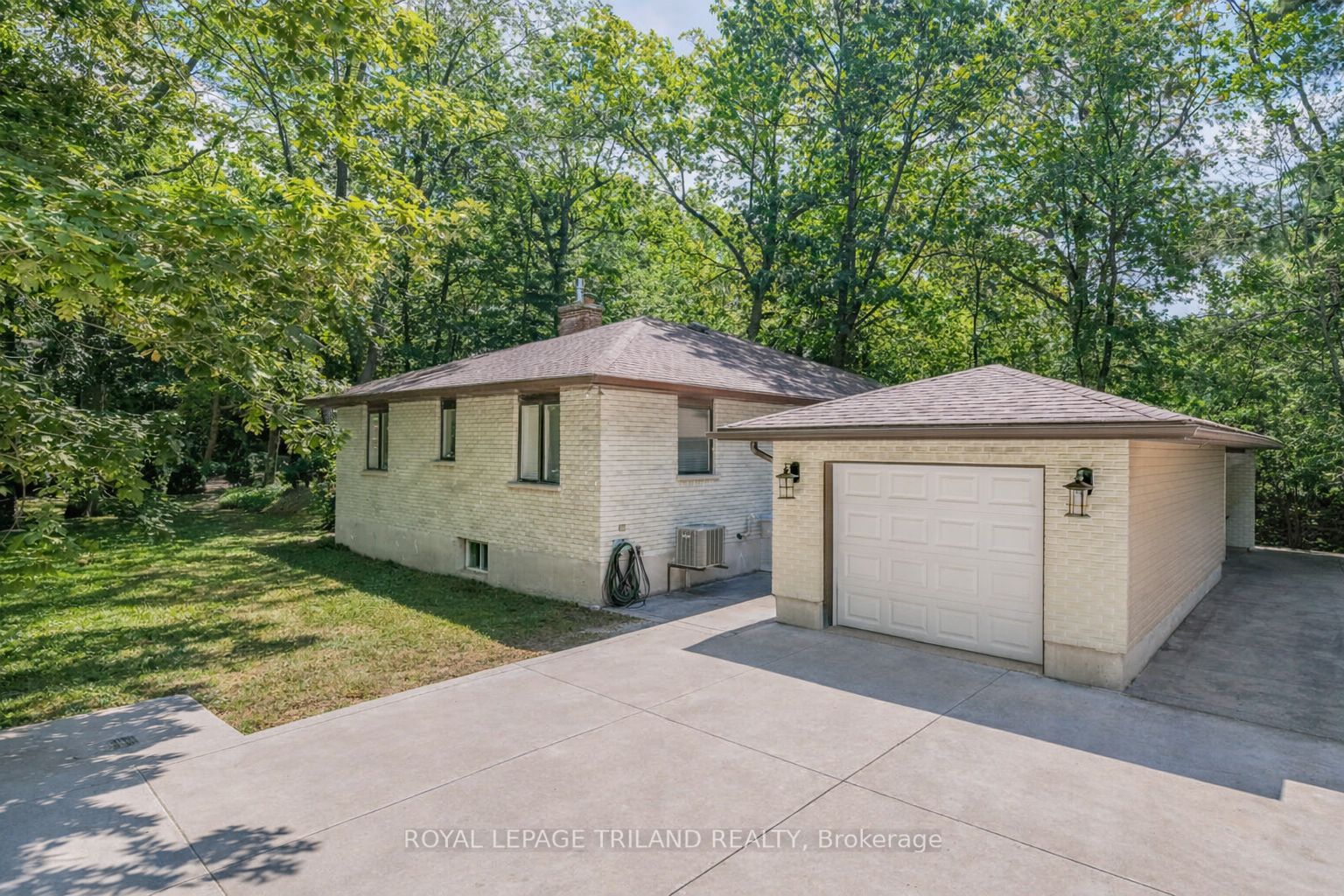 33 Forest Avenue Property Photo 2