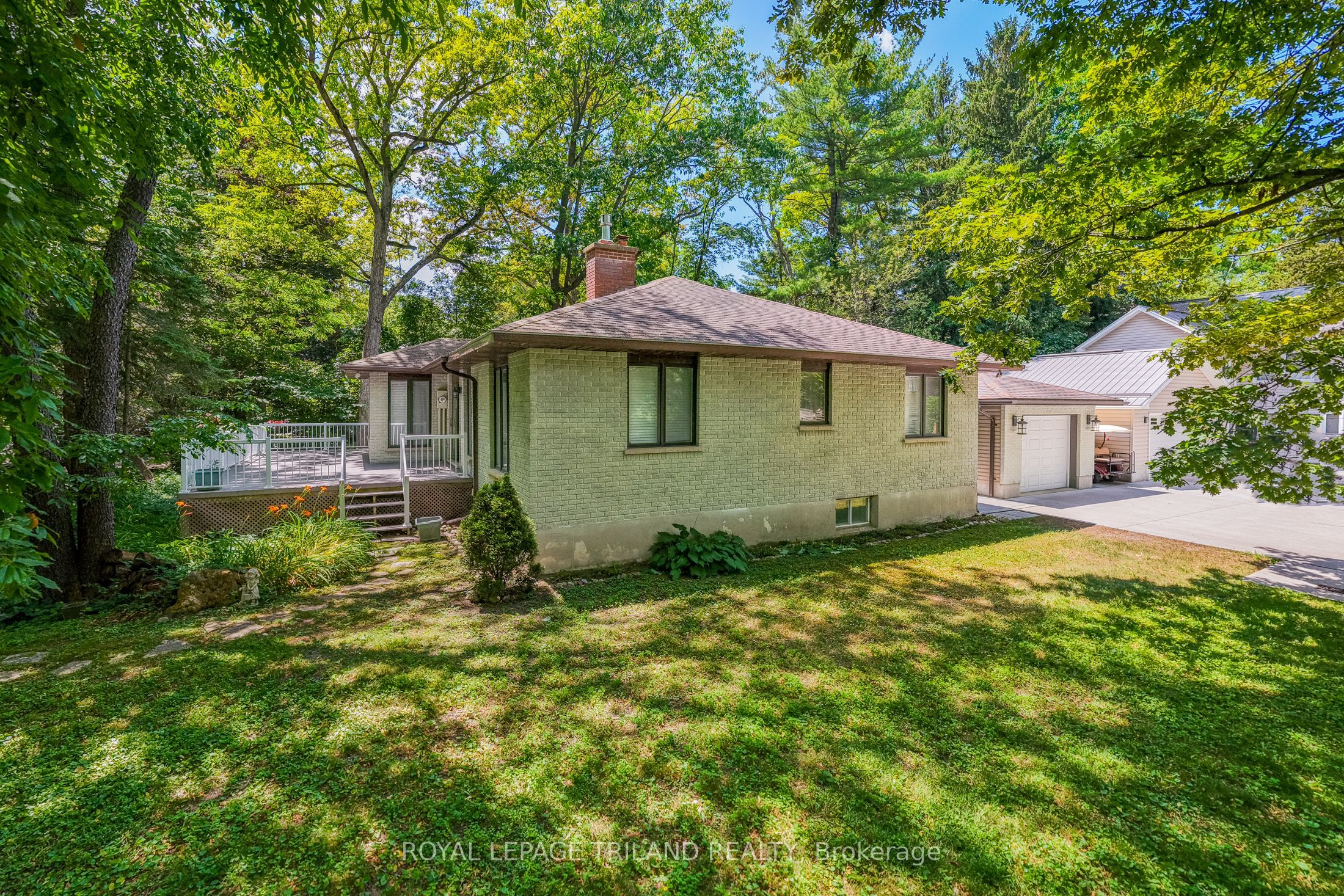 33 Forest Avenue Property Photo 10