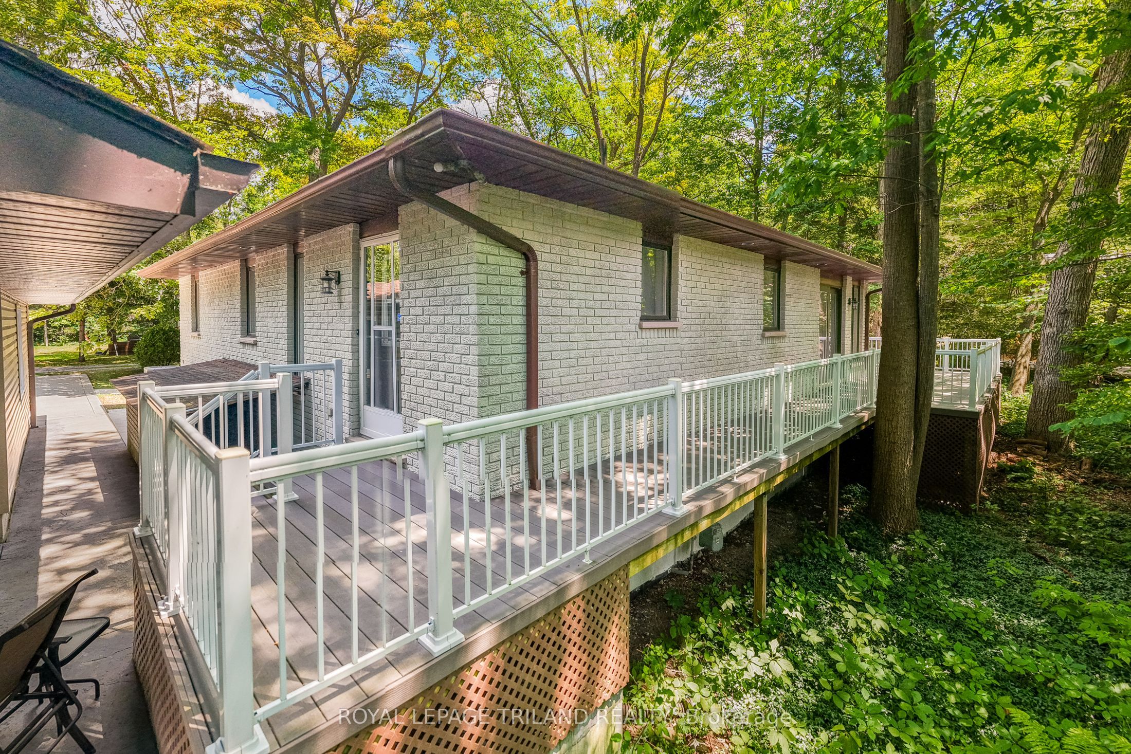 33 Forest Avenue Property Photo 14